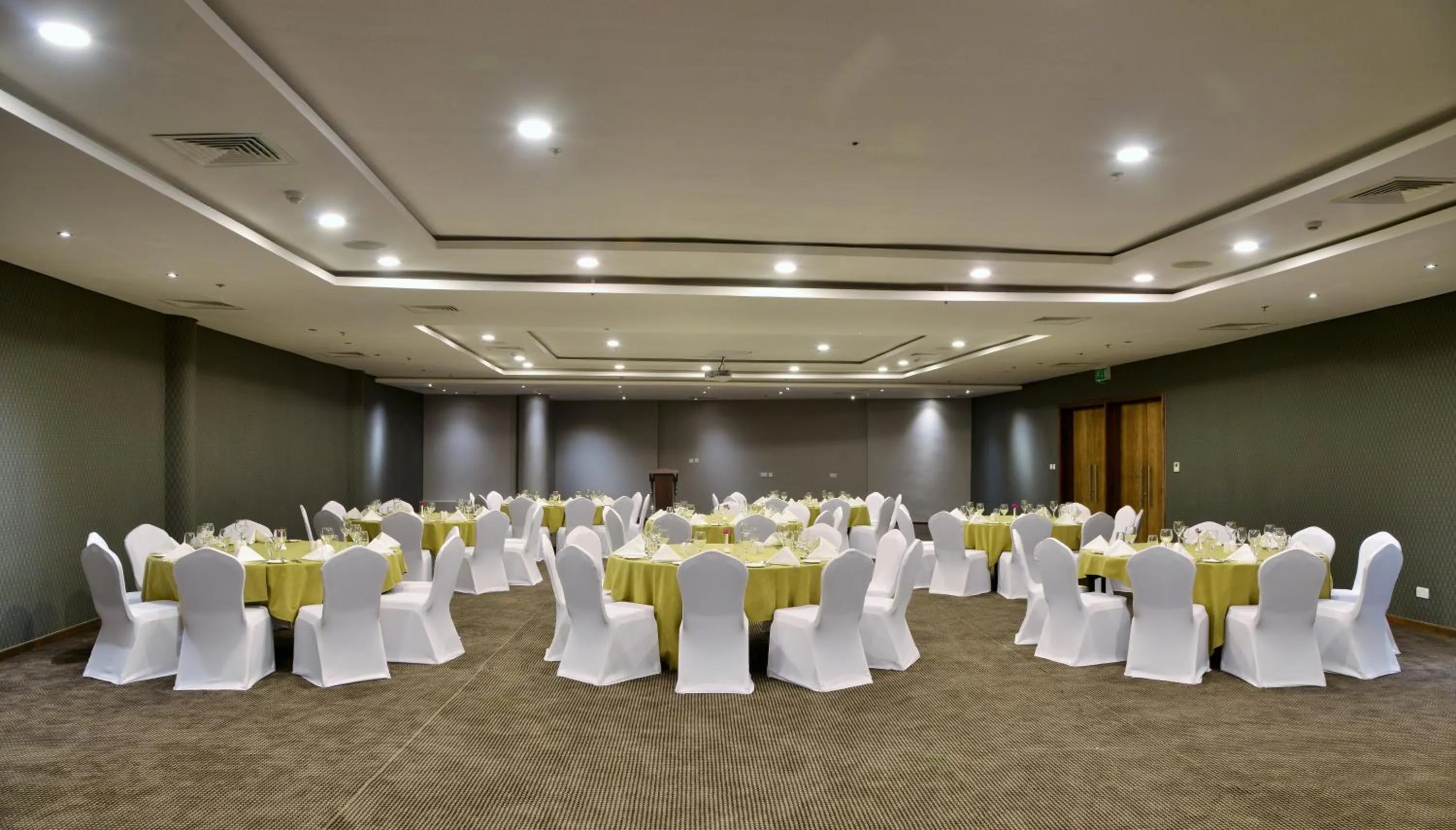 Banquet/Function facilities in EPIC Hotel & Suites