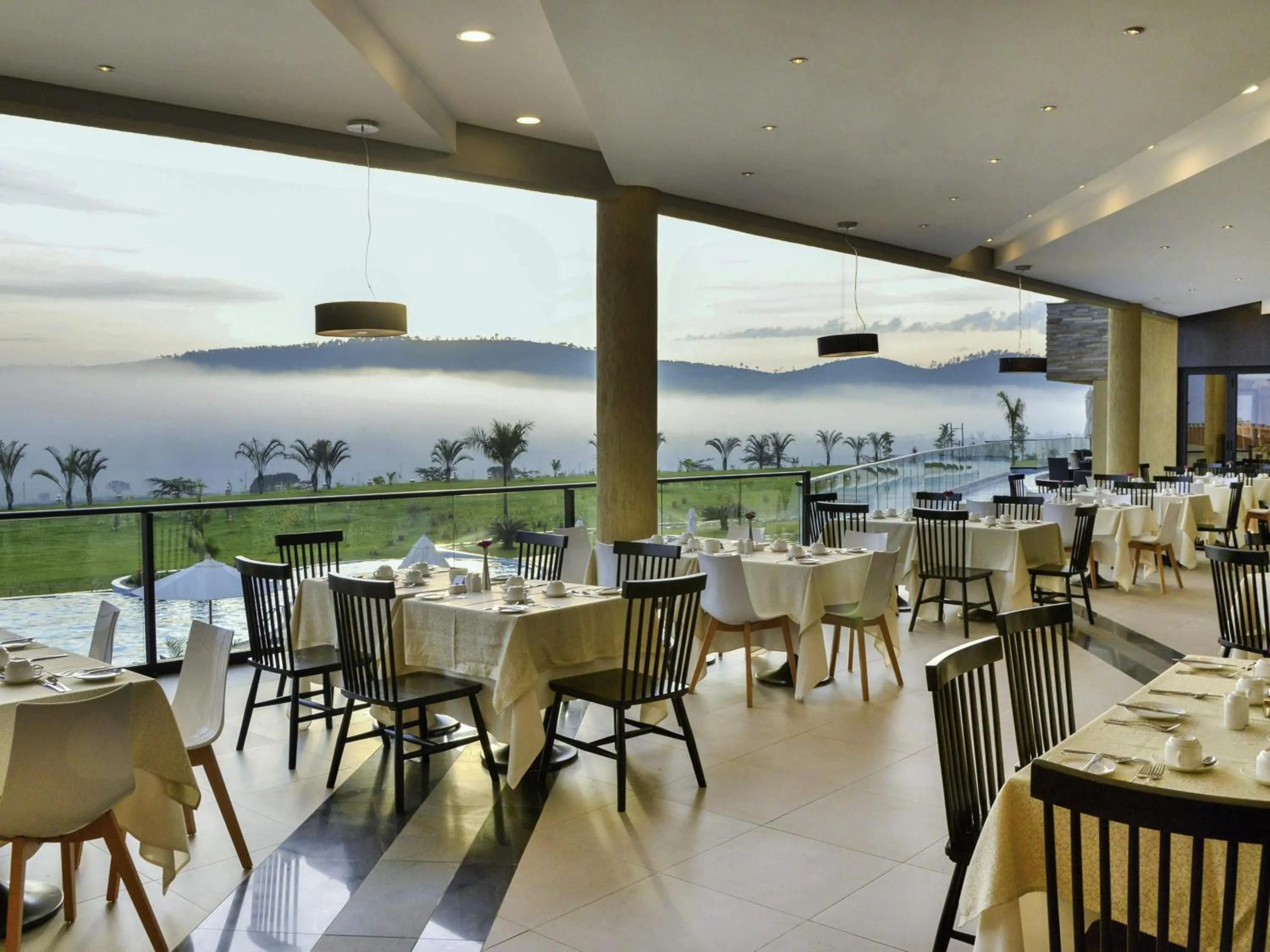 Restaurant/places to eat in EPIC Hotel & Suites