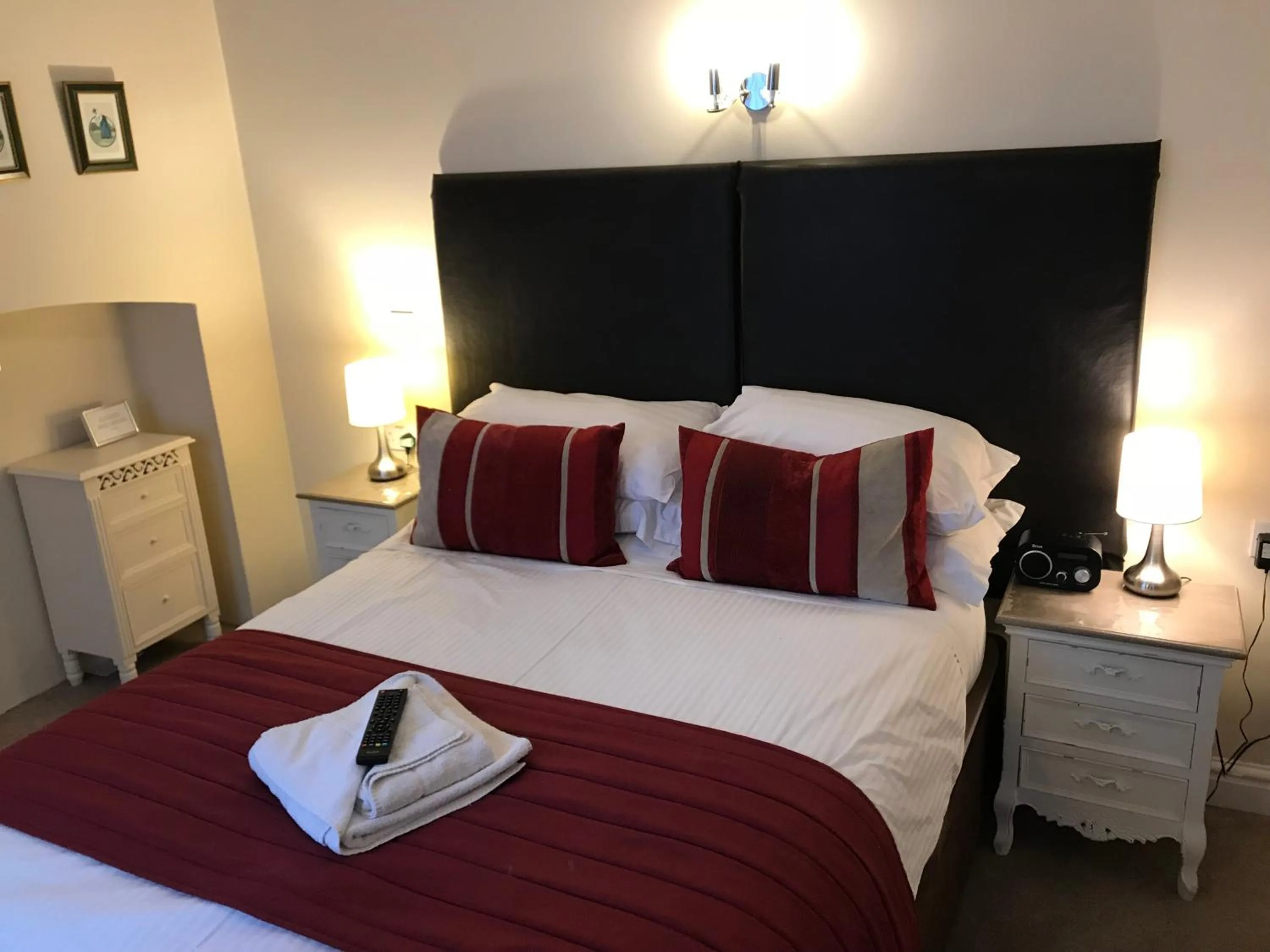 Bed in Clayhanger Guest House