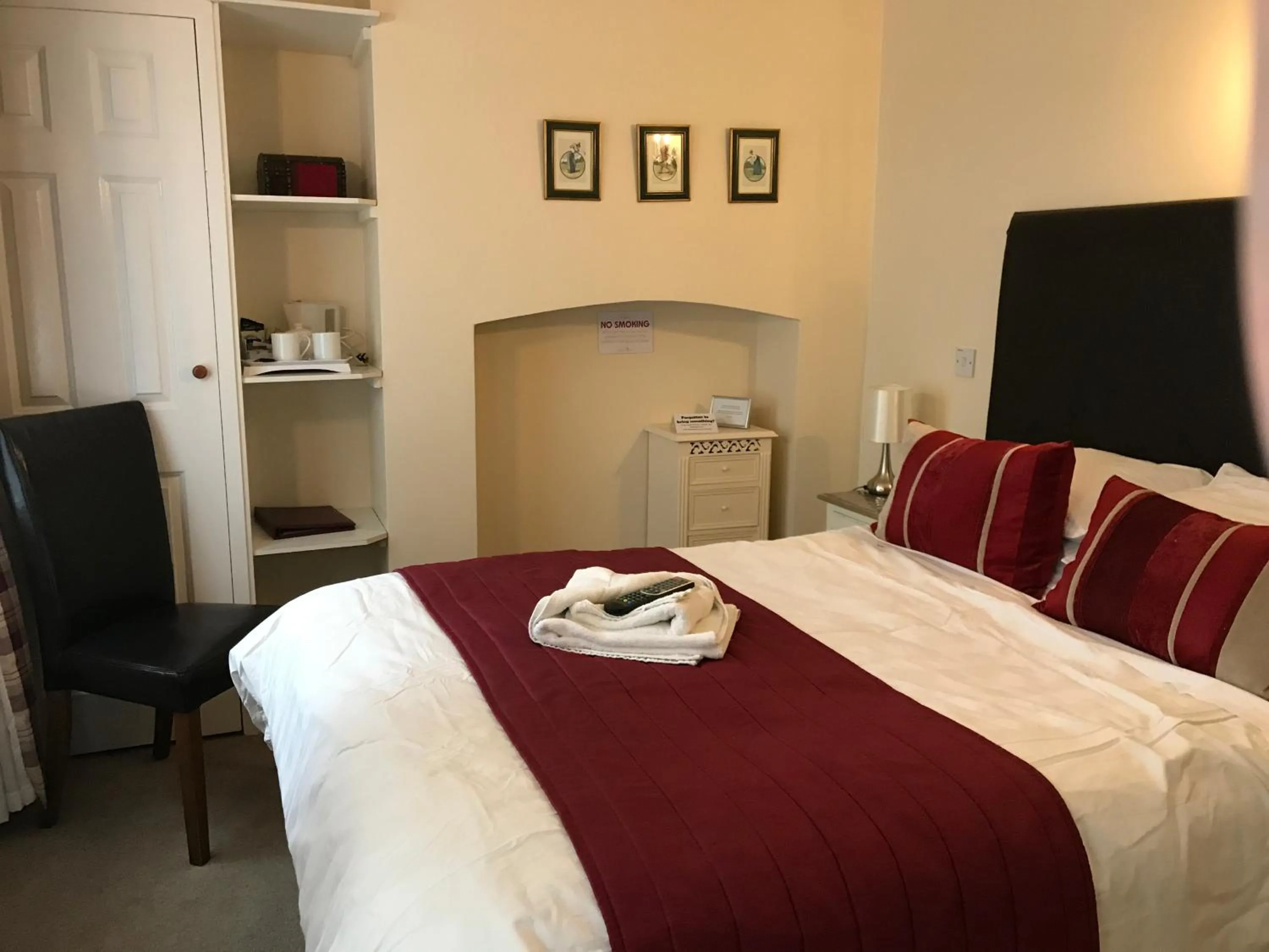 Bed in Clayhanger Guest House