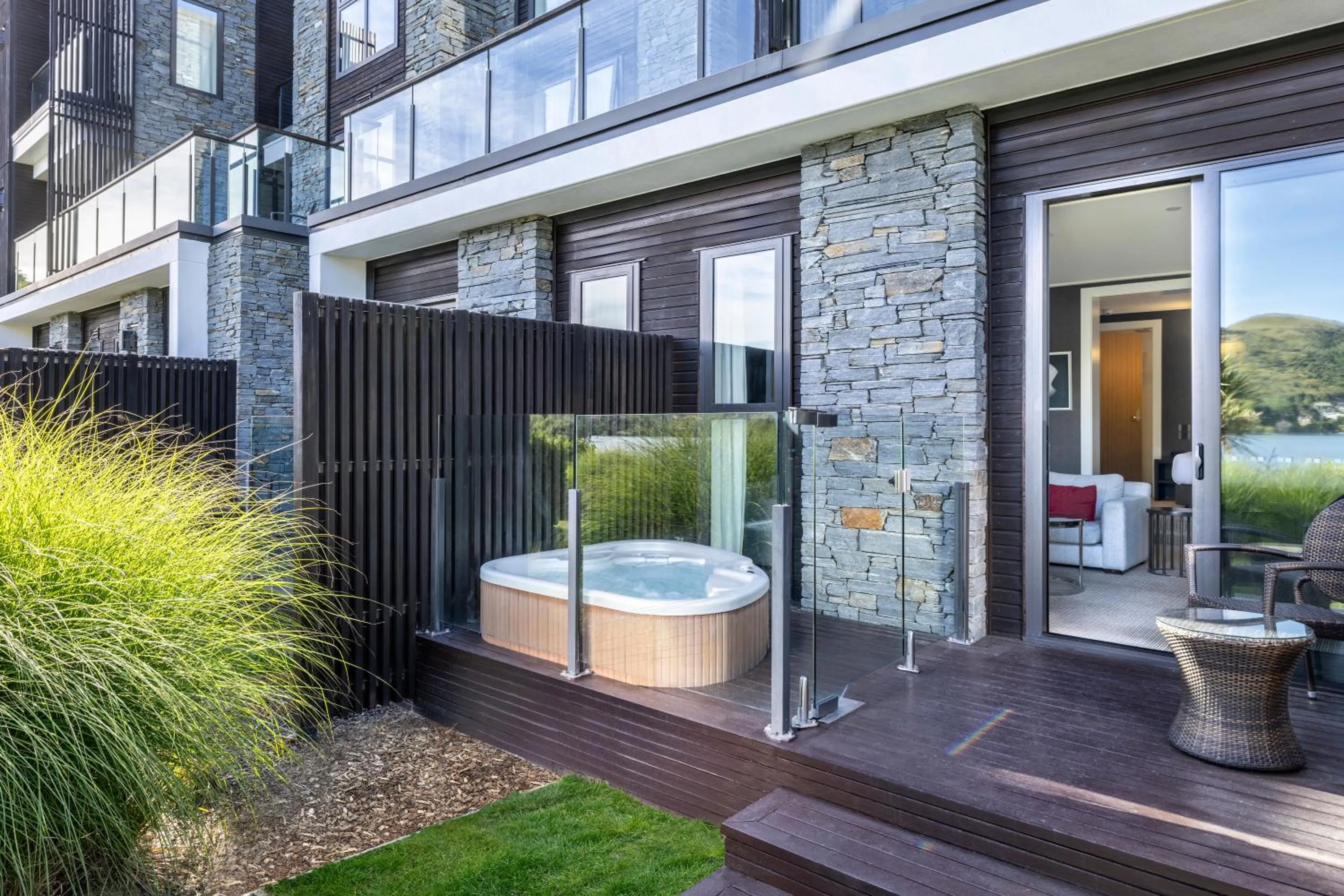 Living room in Hilton Queenstown Resort & Spa