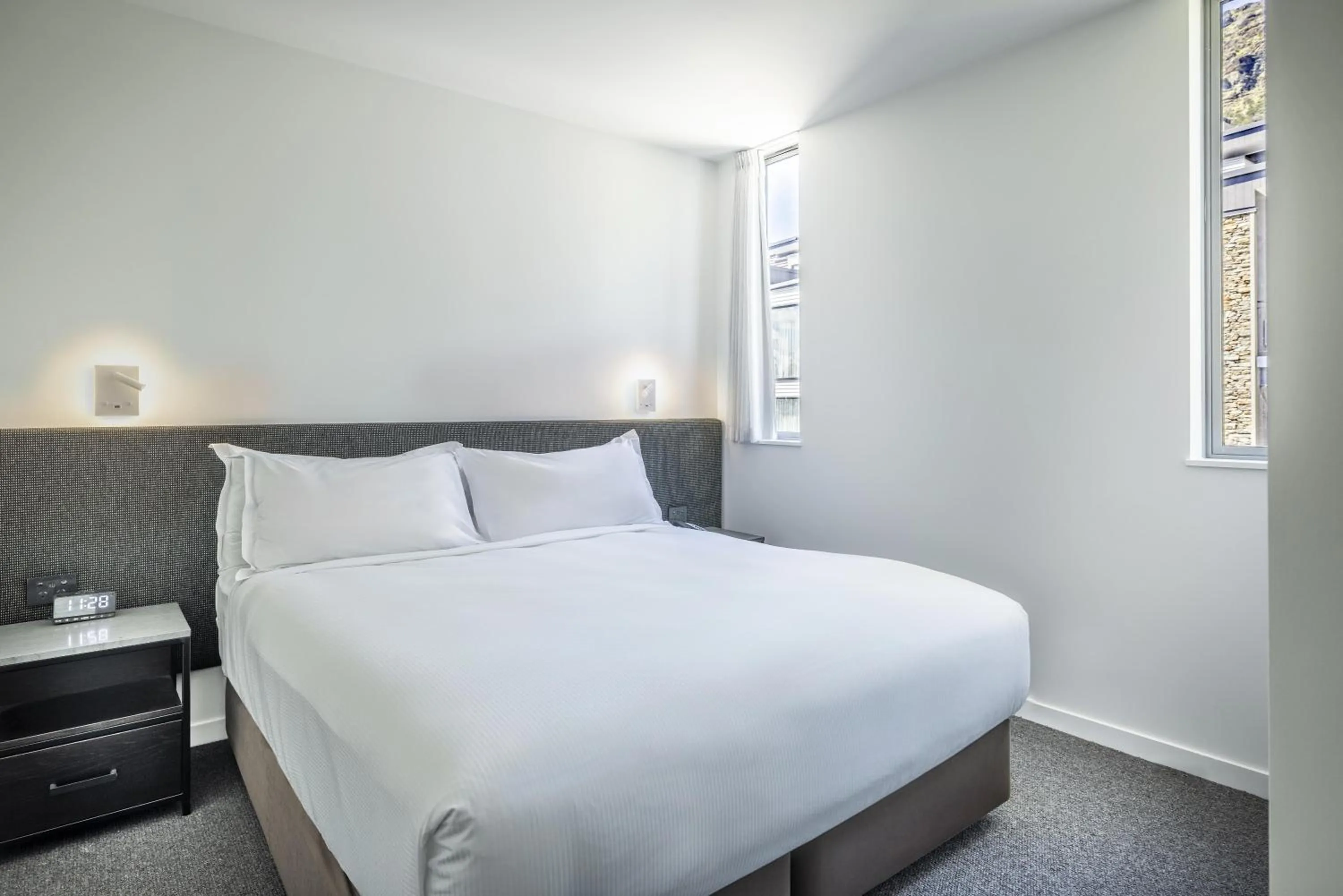 Bed in Hilton Queenstown Resort & Spa