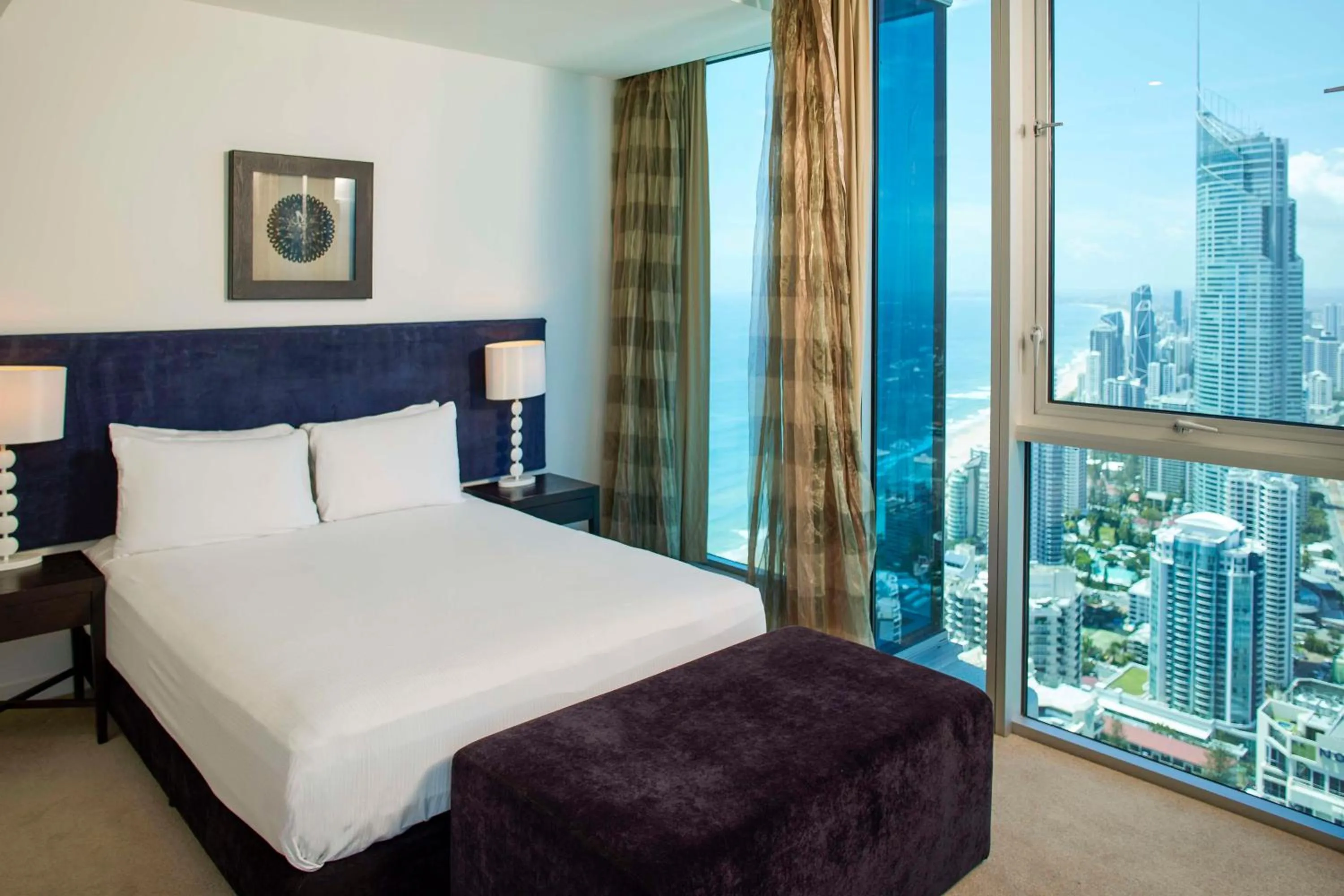 Bed in Hilton Surfers Paradise Hotel & Residences
