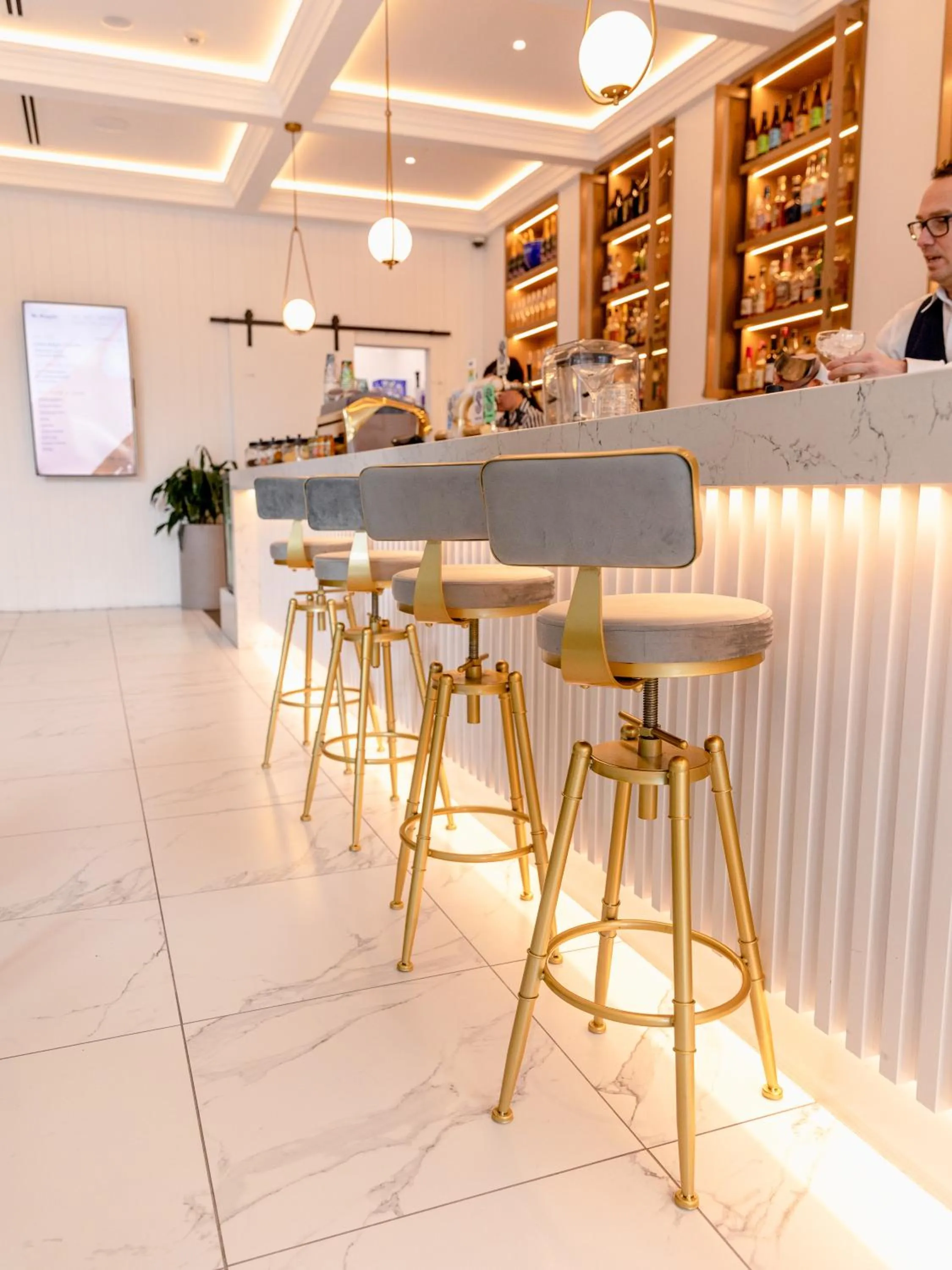 Restaurant/places to eat in Hilton Surfers Paradise Hotel & Residences