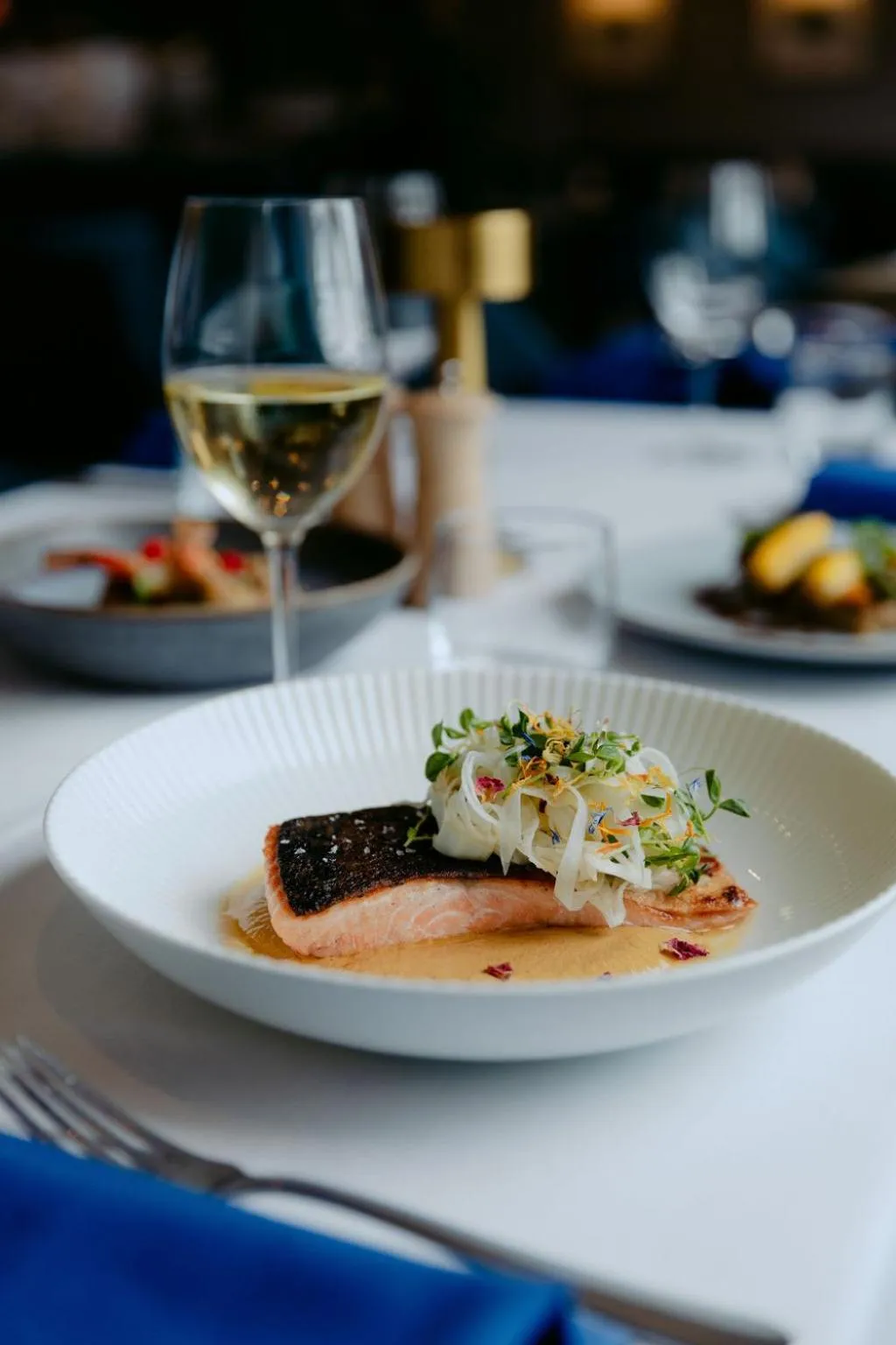 Restaurant/places to eat in Hilton Surfers Paradise Hotel & Residences