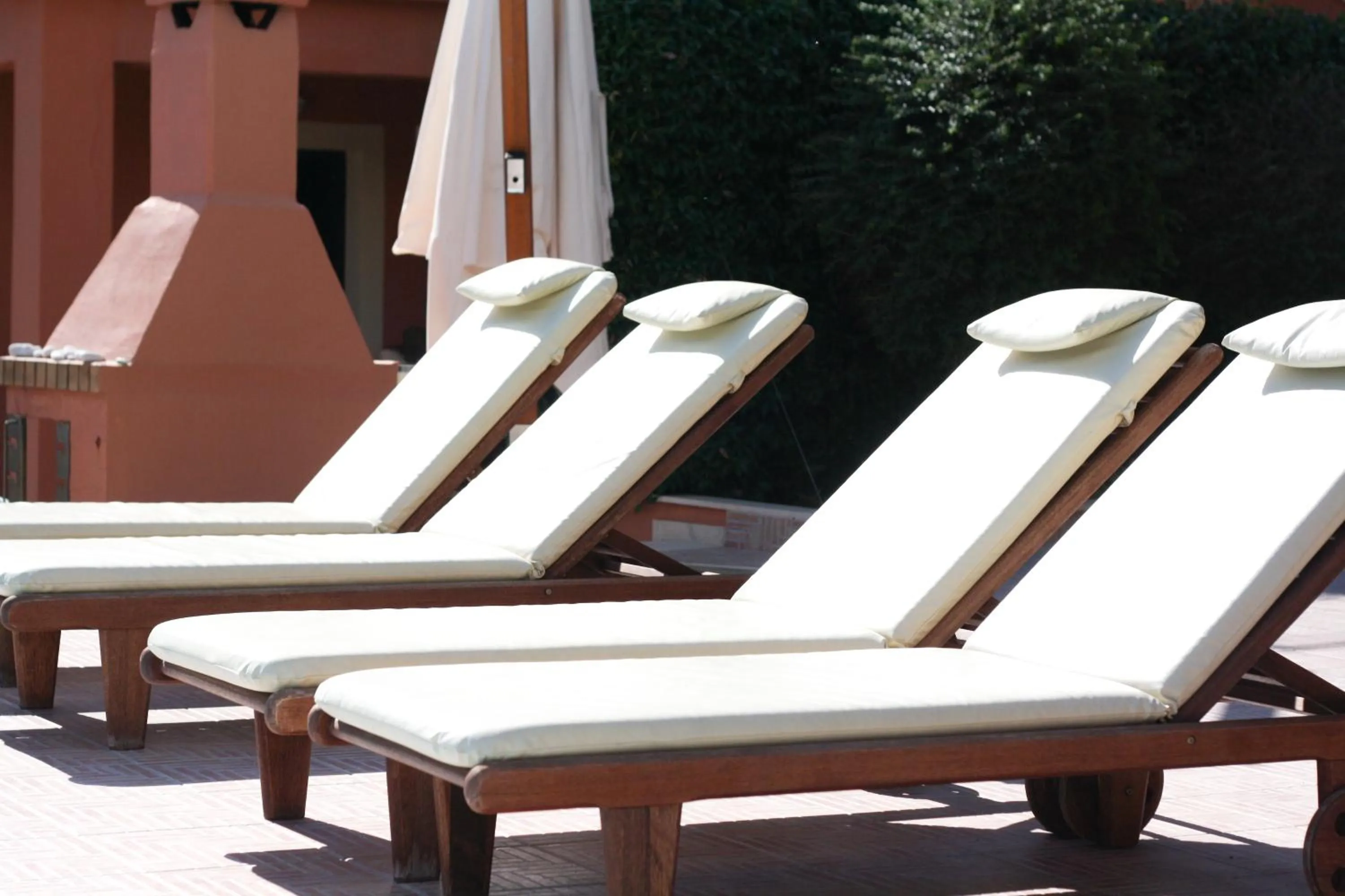 Facade/entrance in Akis Apartments