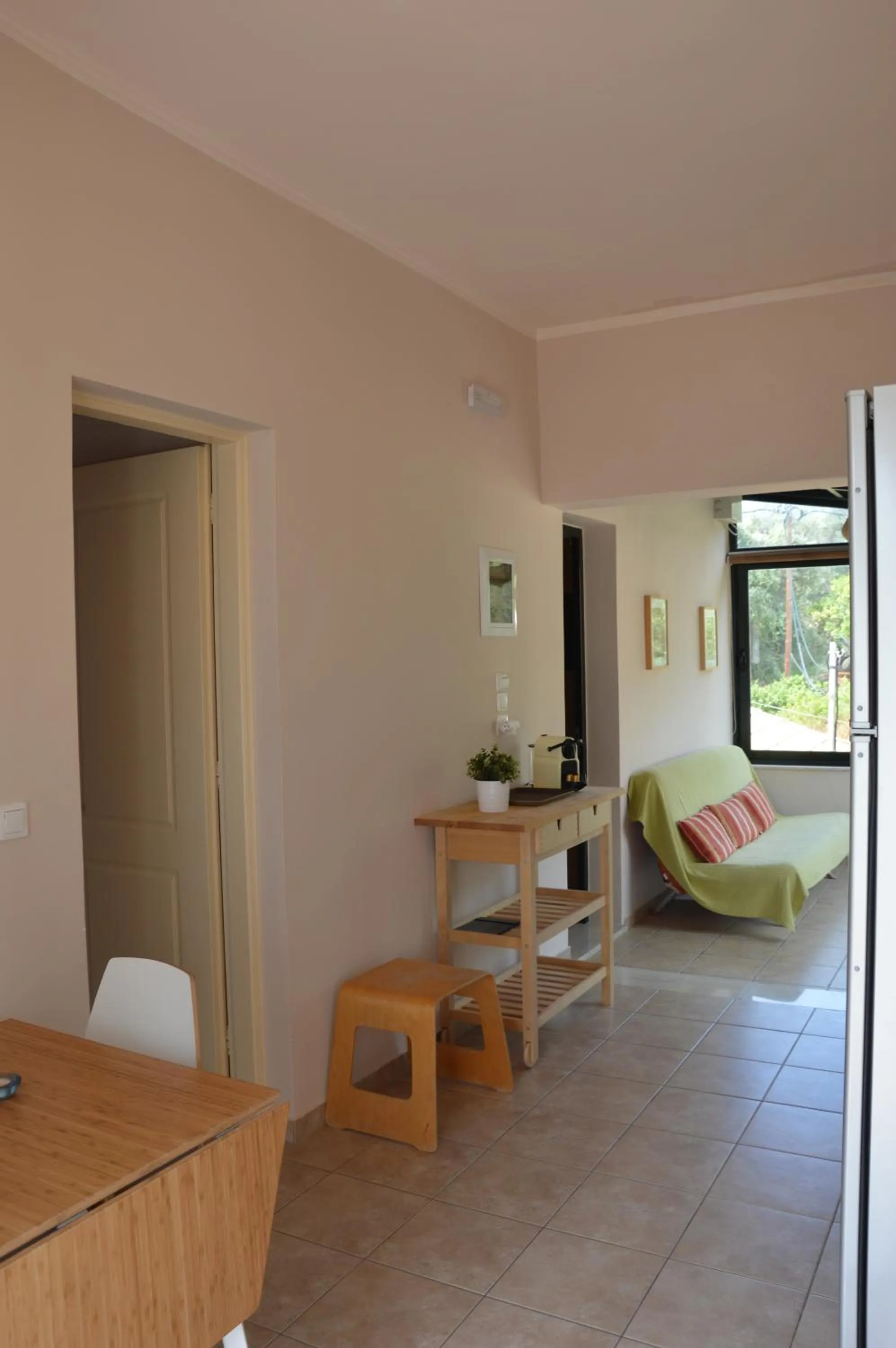 Coffee/tea facilities, Bed in Akis Apartments