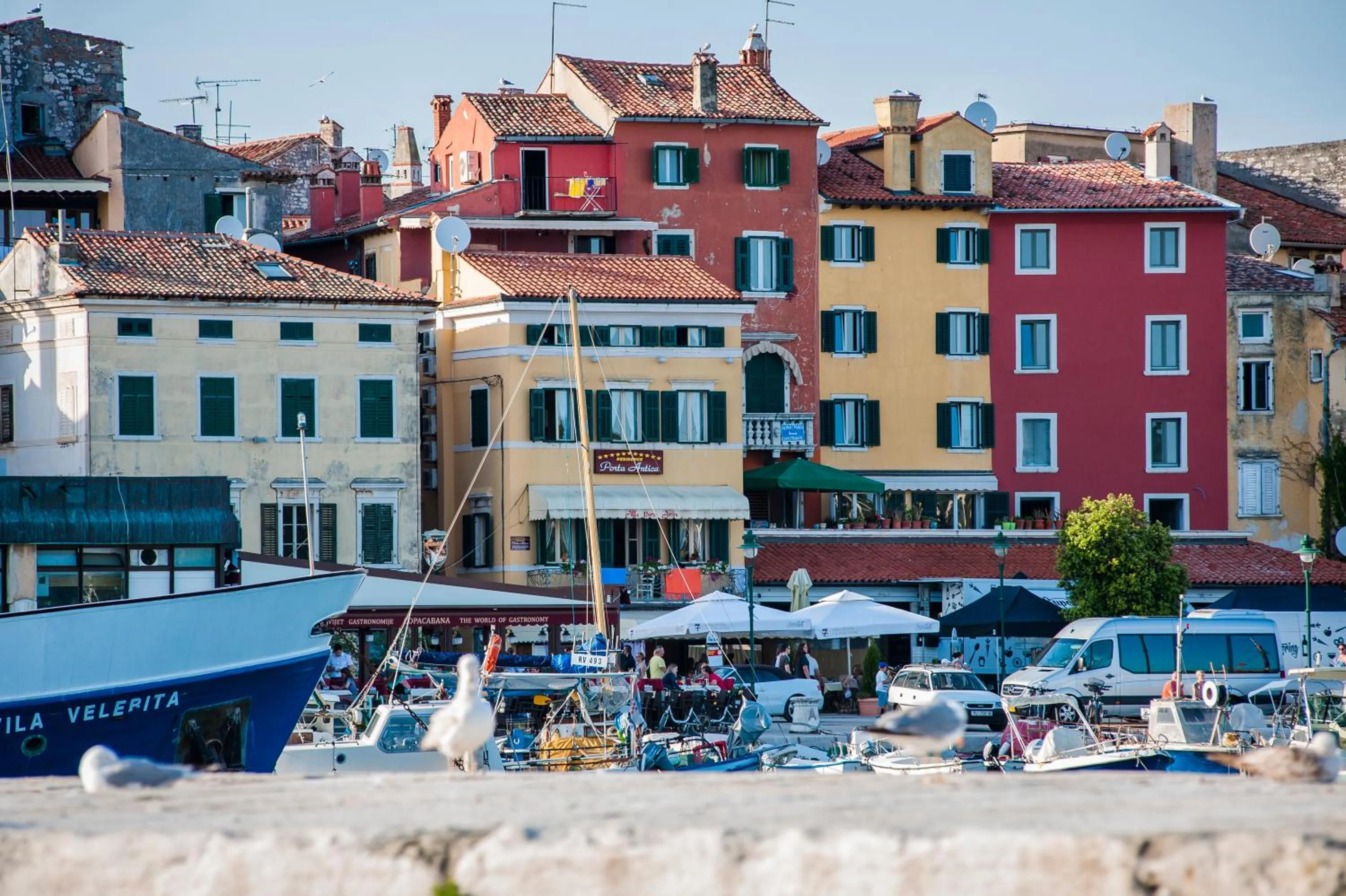 Facade/entrance in Residence PORTA ANTICA Centro Storico