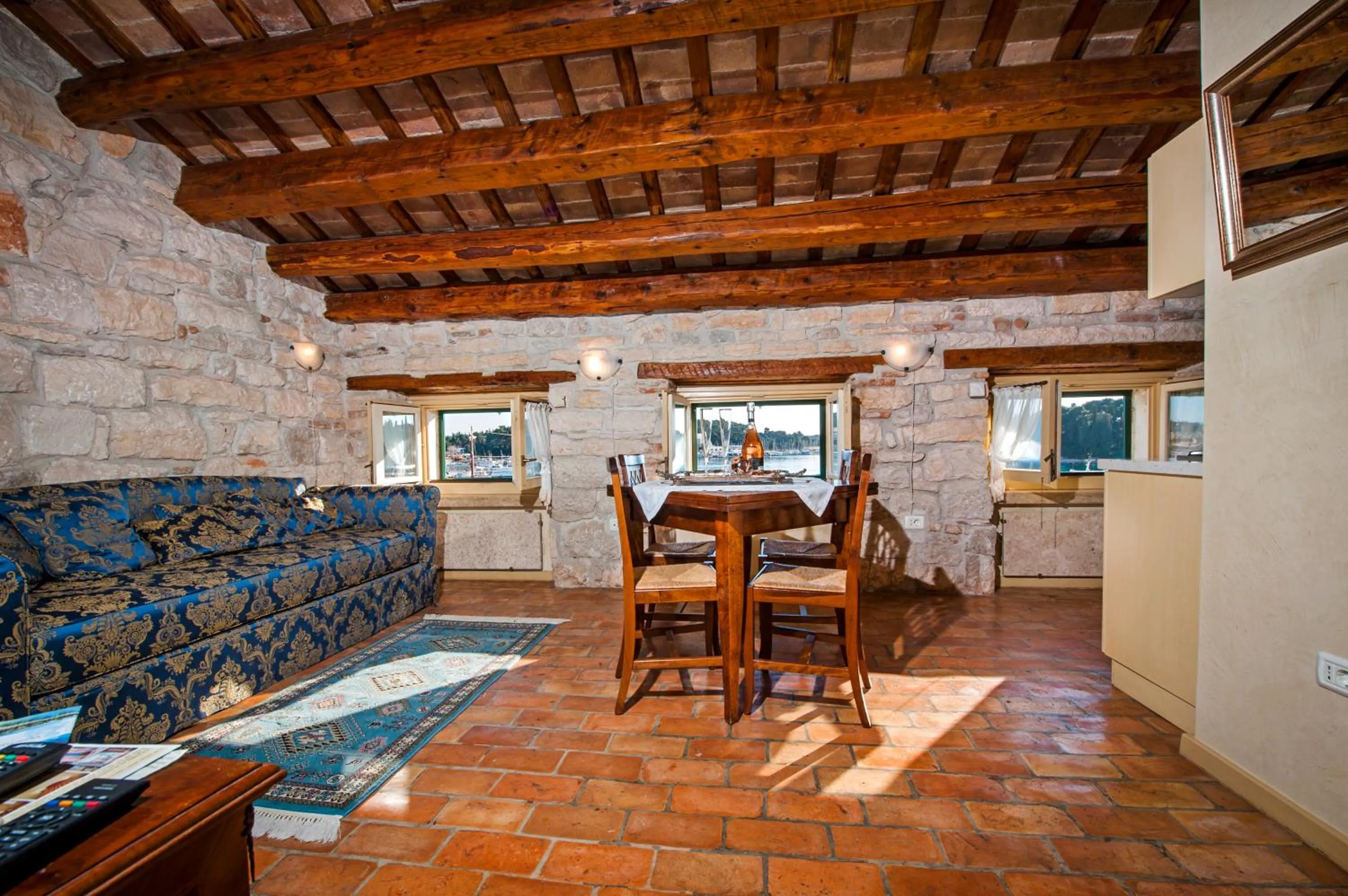 Photo of the whole room in Residence PORTA ANTICA Centro Storico