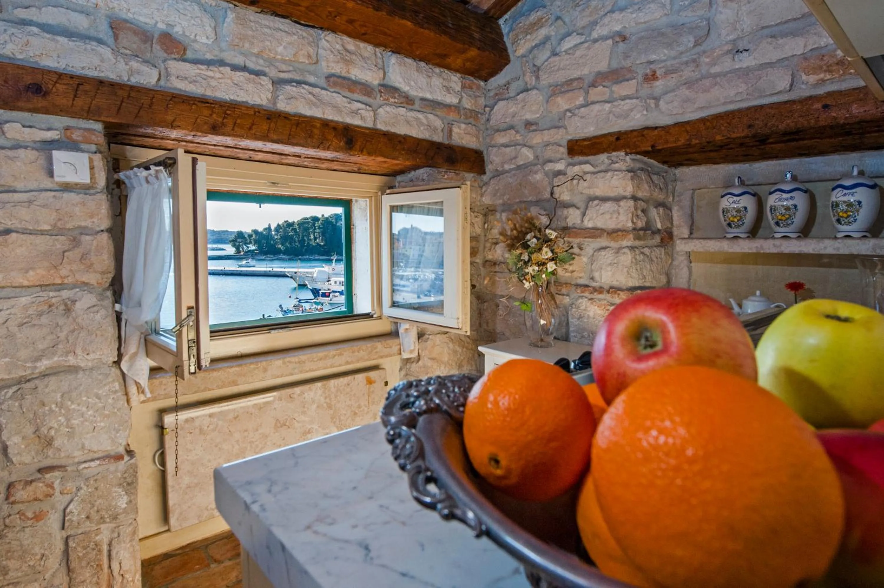 Decorative detail in Residence PORTA ANTICA Centro Storico