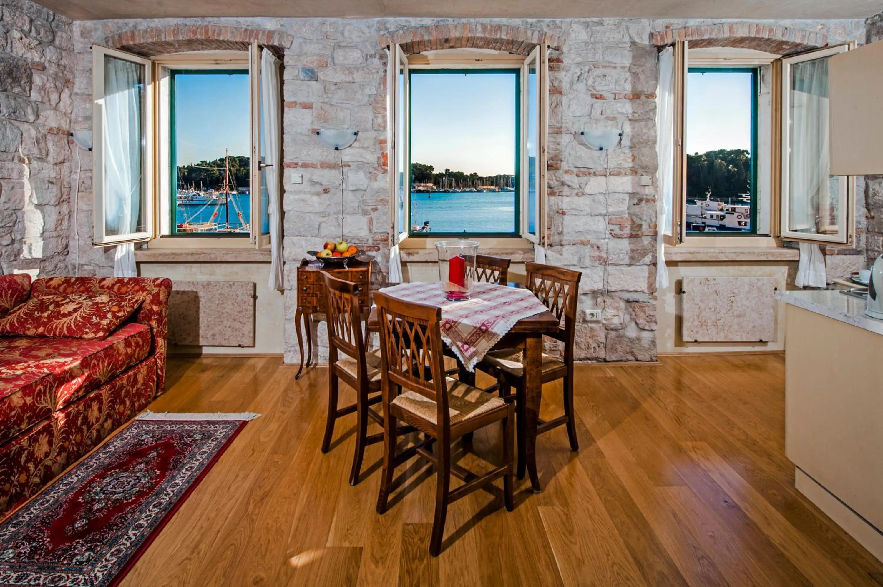 Photo of the whole room in Residence PORTA ANTICA Centro Storico