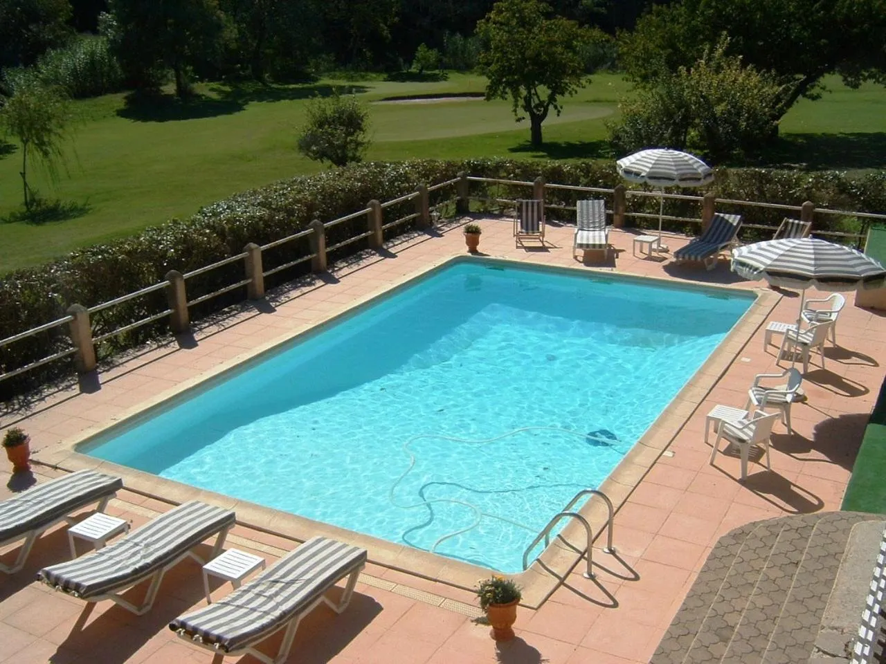 Swimming pool in GOLF CLUB D'UZES