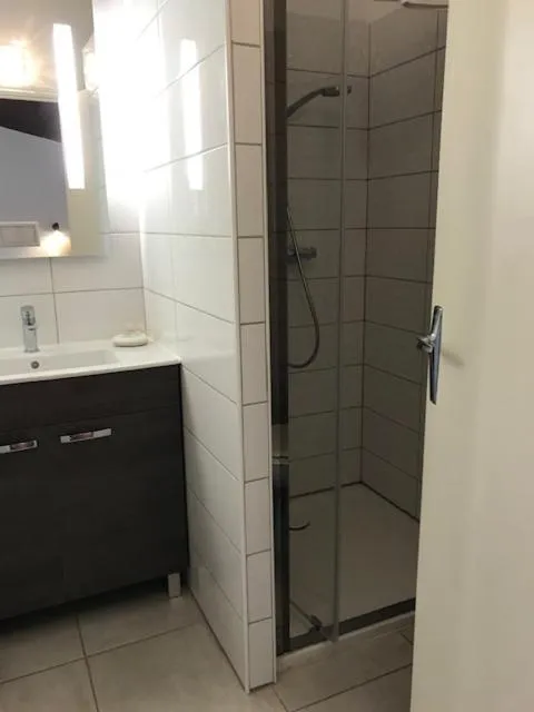 Bathroom in GOLF CLUB D'UZES