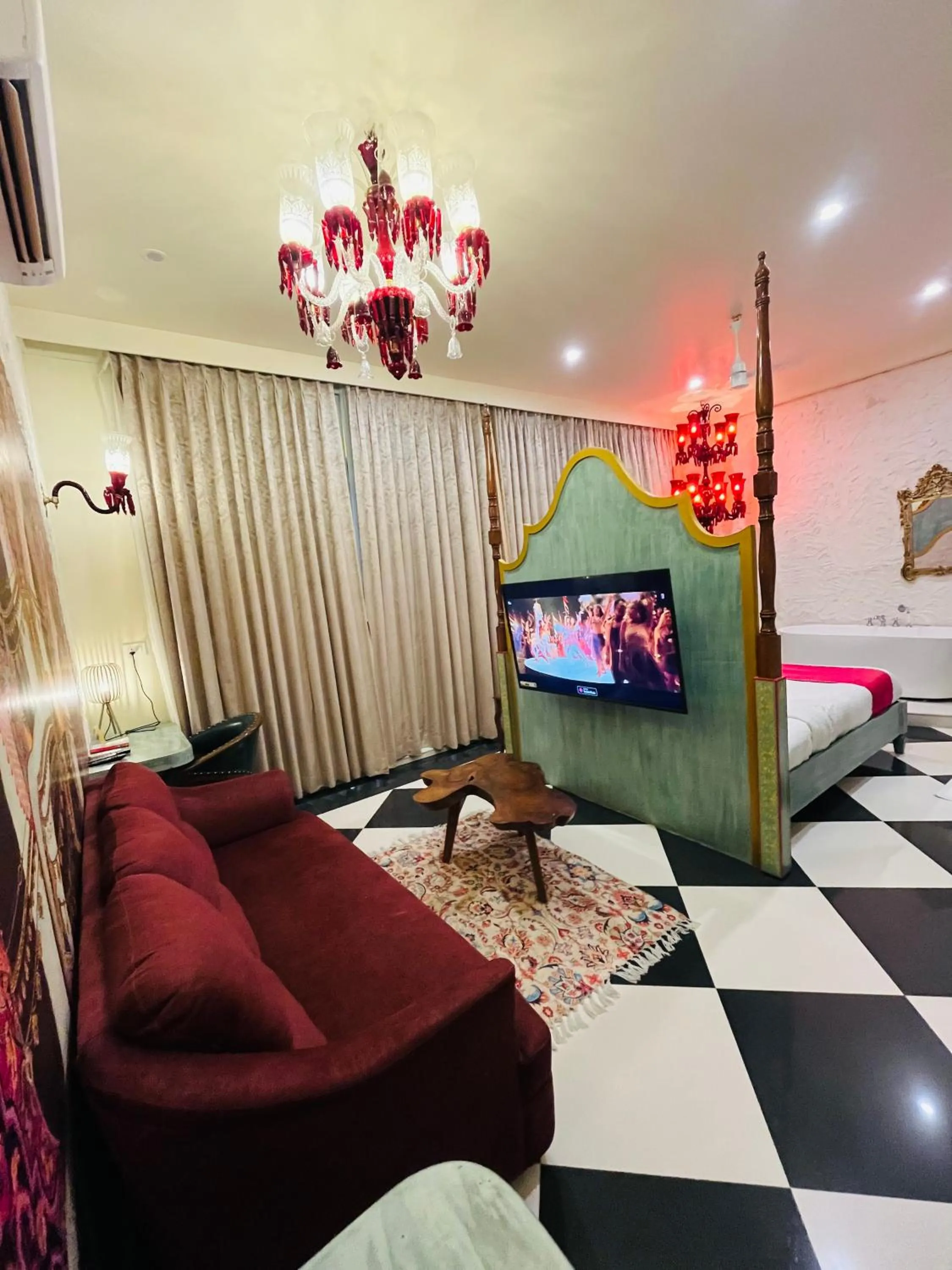 TV and multimedia, Bed in Stay Banaras - A Boutique Hotel