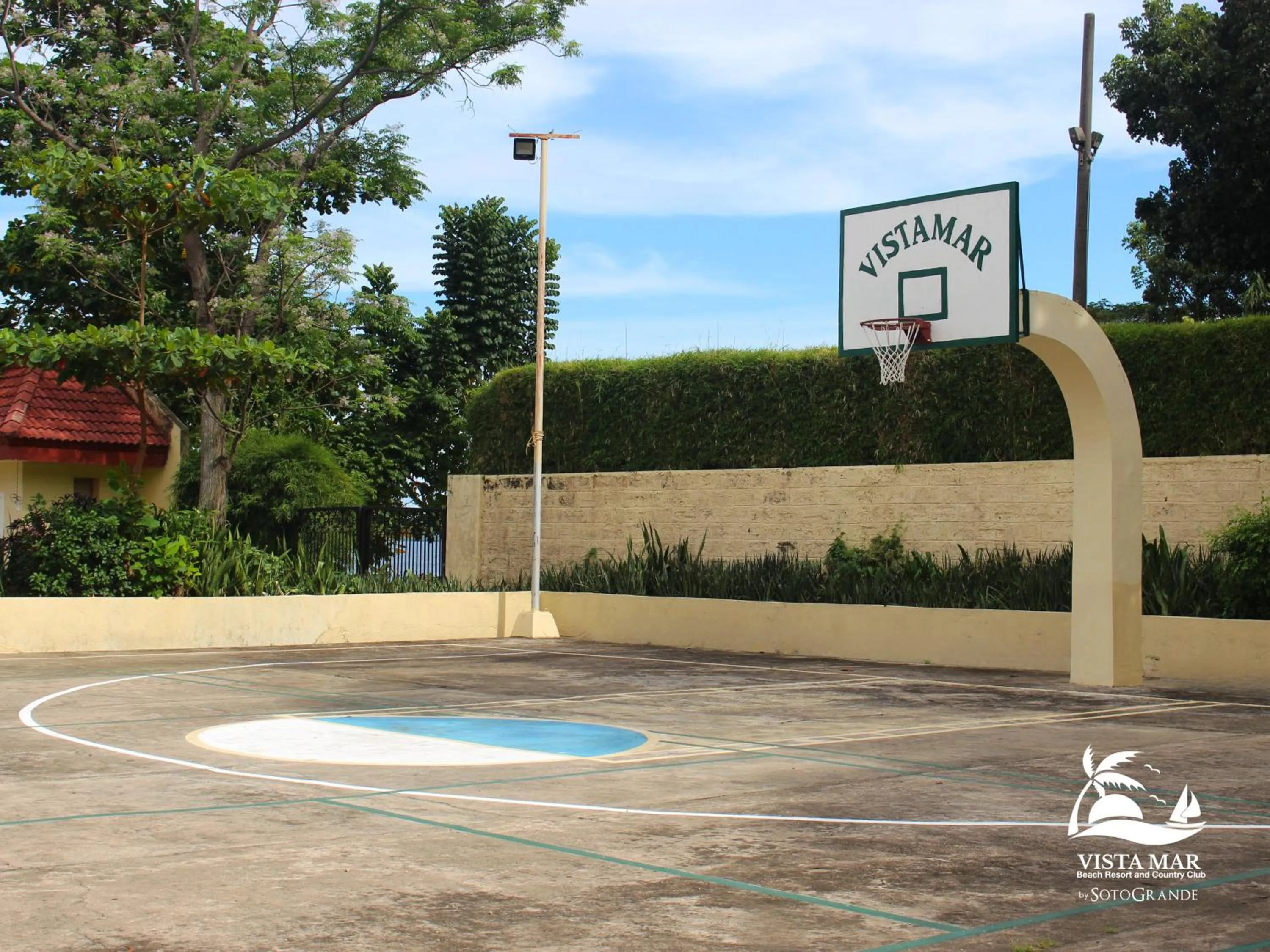 Area and facilities in Vista Mar Beach Resort & Country Club