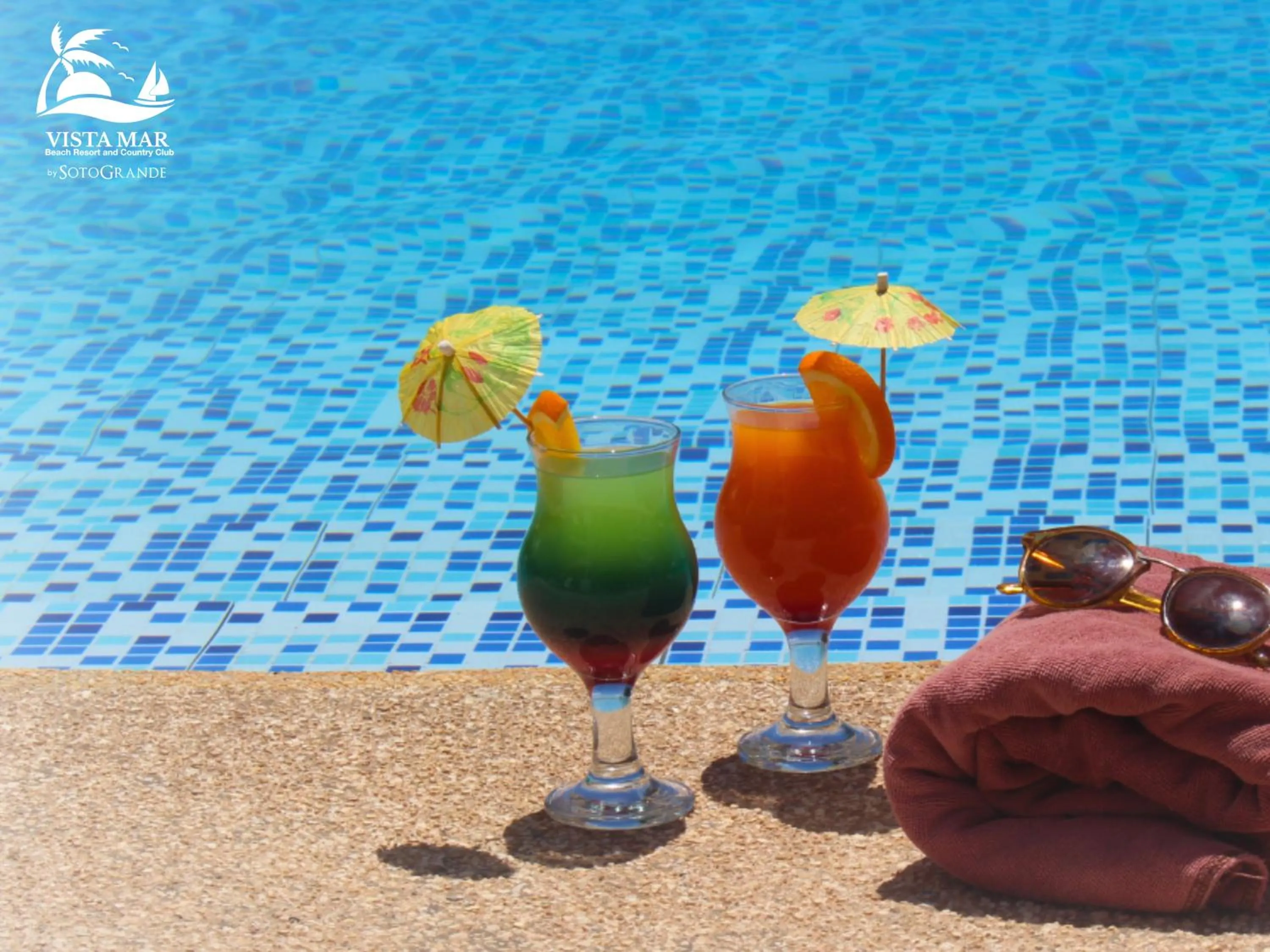 Swimming pool in Vista Mar Beach Resort & Country Club