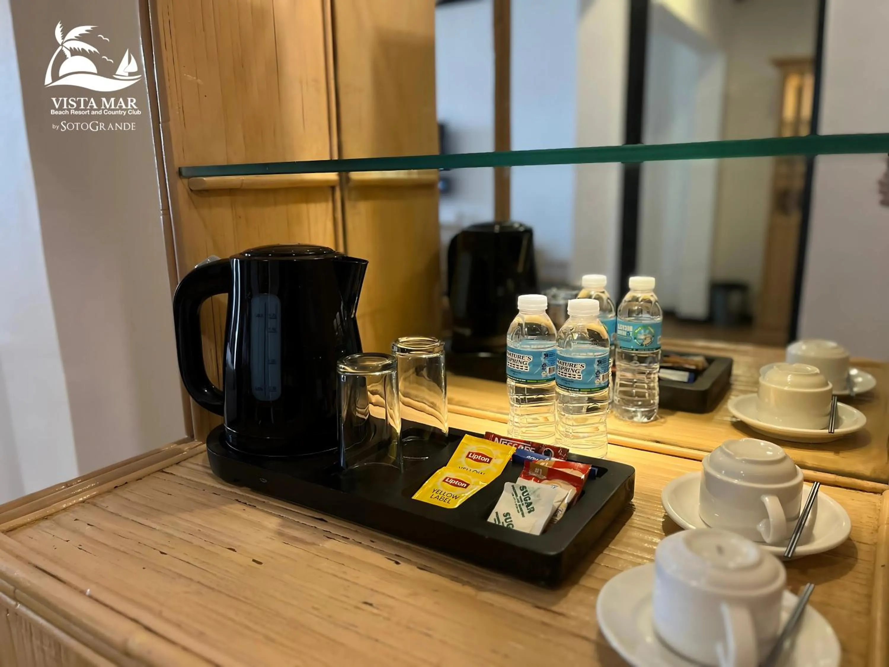 Coffee/tea facilities in Vista Mar Beach Resort & Country Club
