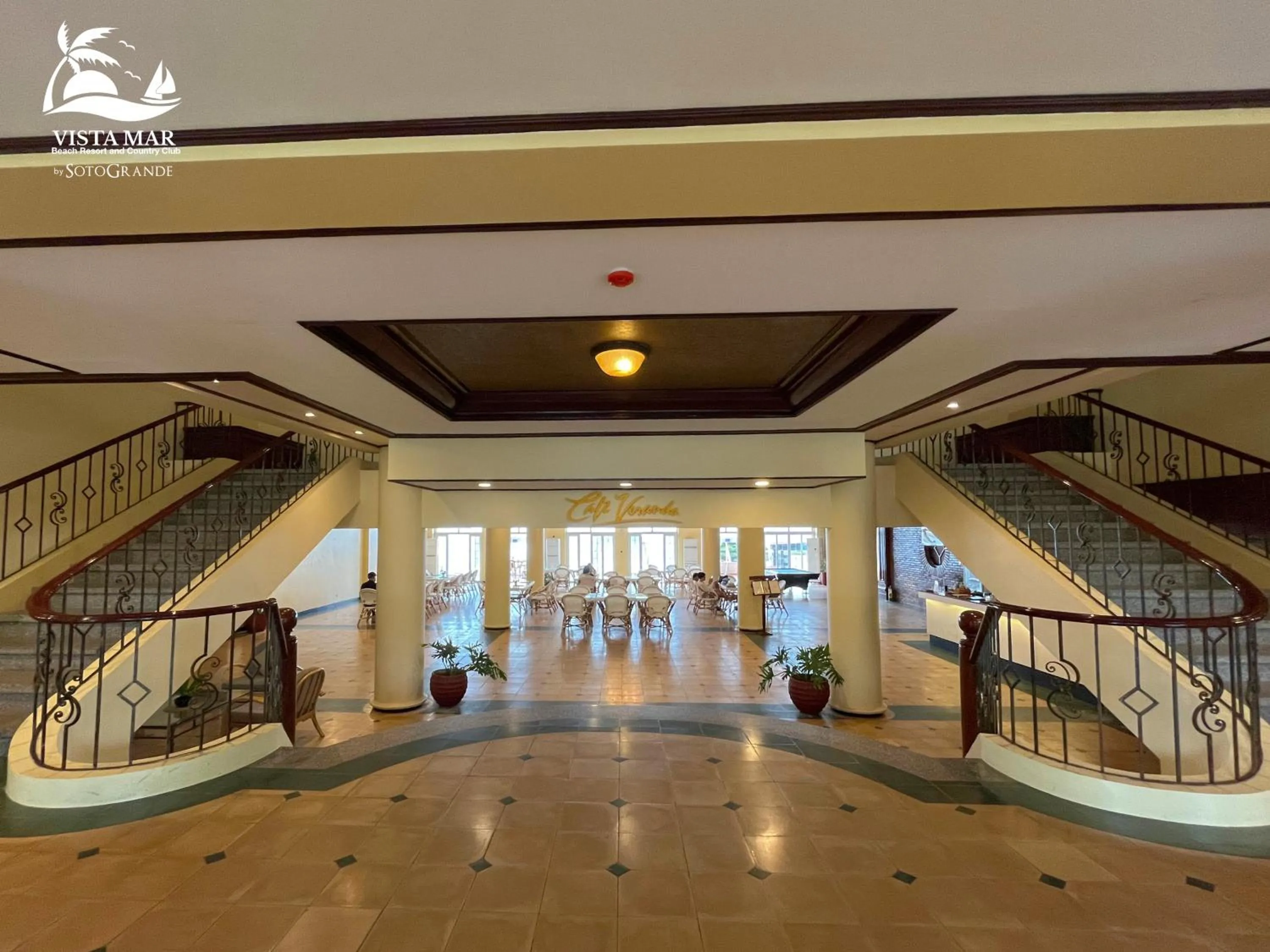 Restaurant/places to eat in Vista Mar Beach Resort & Country Club