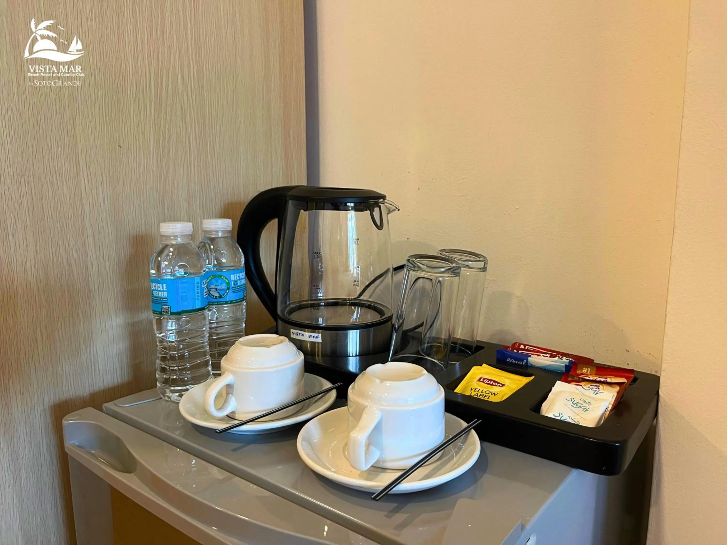 Coffee/tea facilities in Vista Mar Beach Resort & Country Club