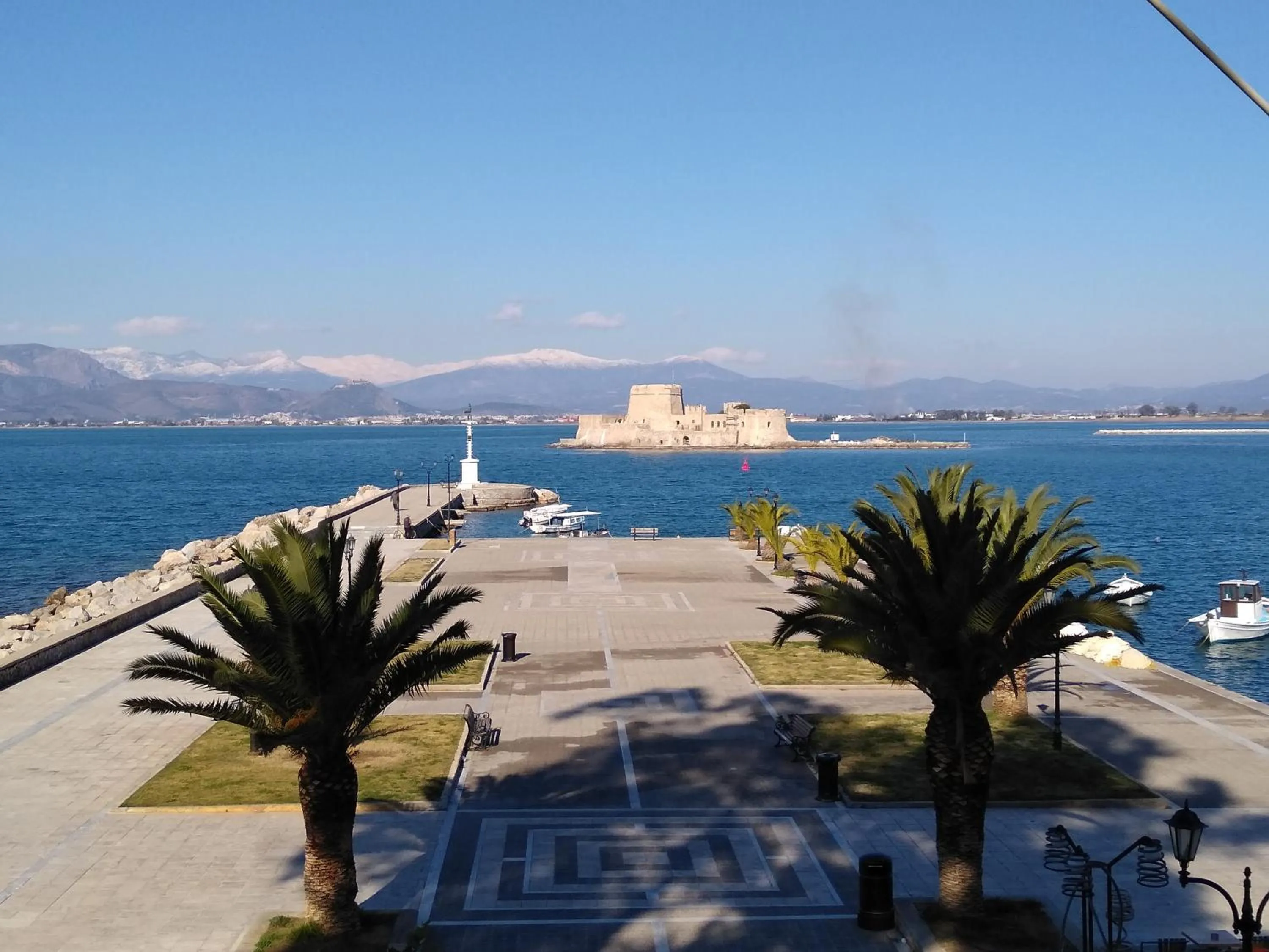 Nearby landmark in Victoria Hotel