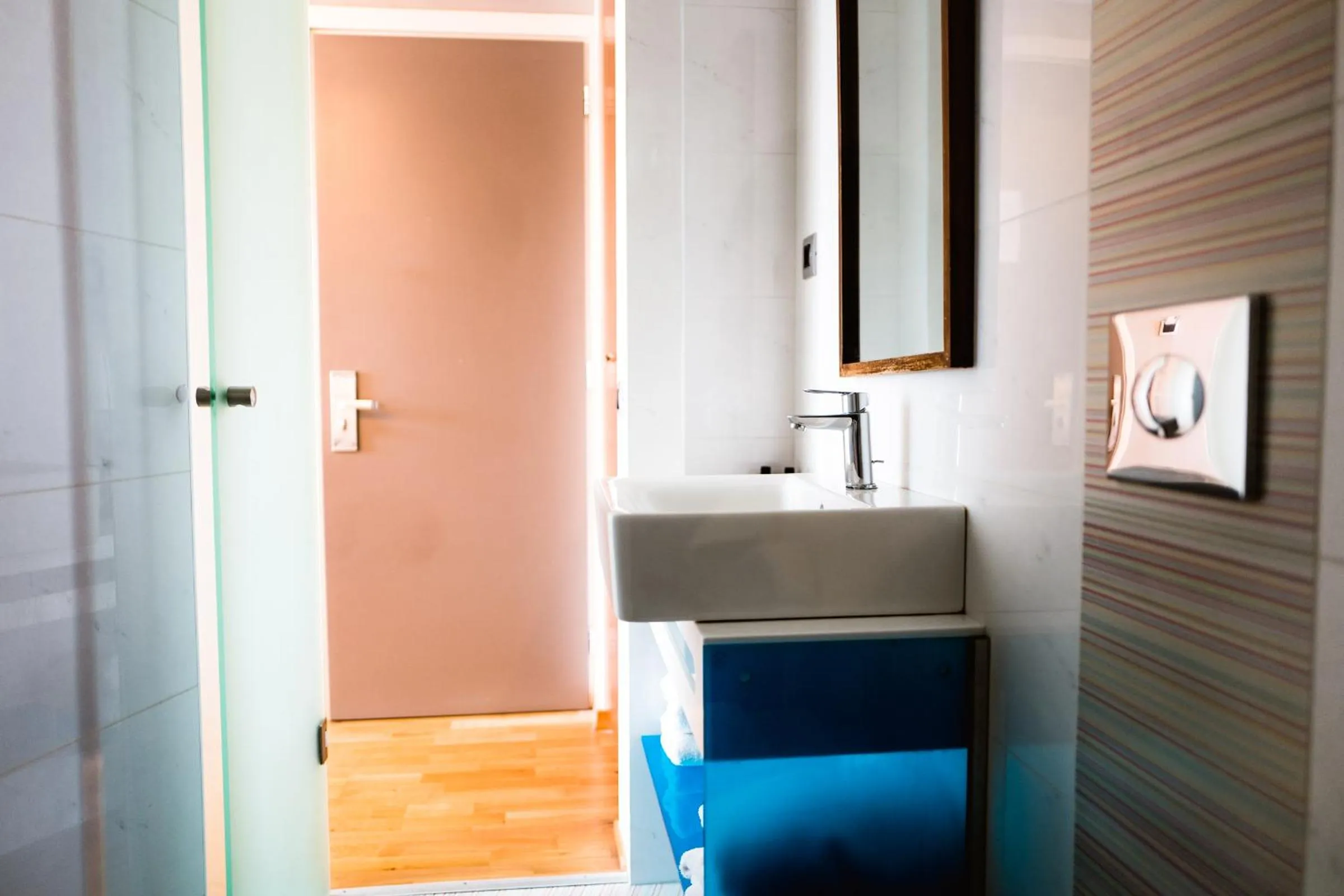 Bathroom in Victoria Hotel