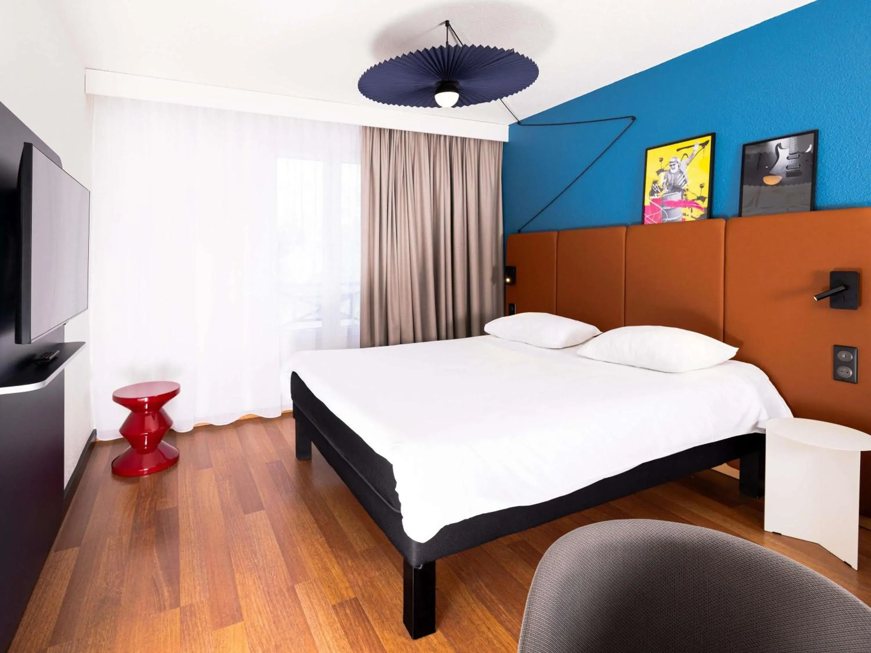 Standard Double Room in ibis Valenciennes Standard Double Room in ibis Valenciennes