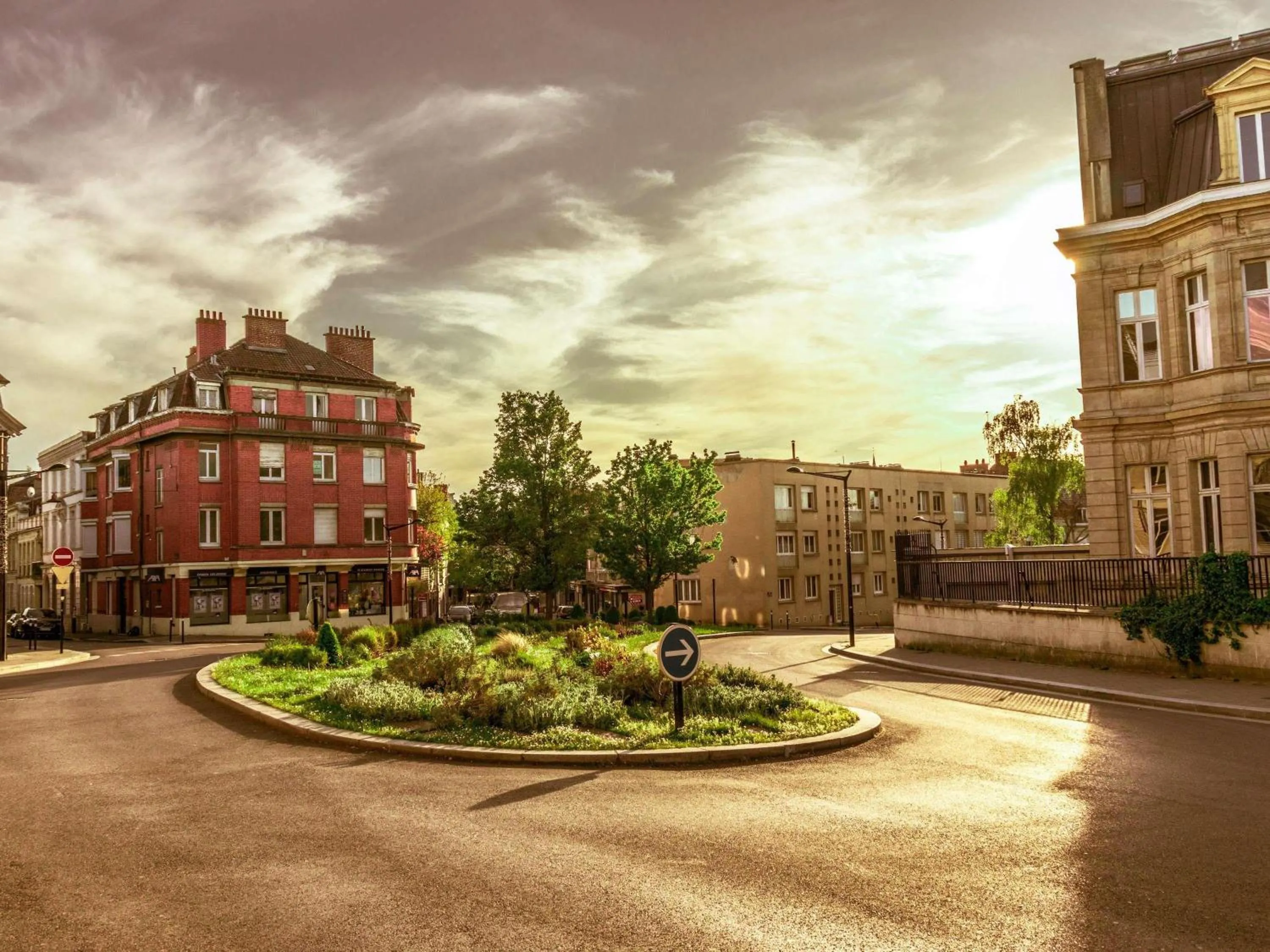 Other in ibis Valenciennes