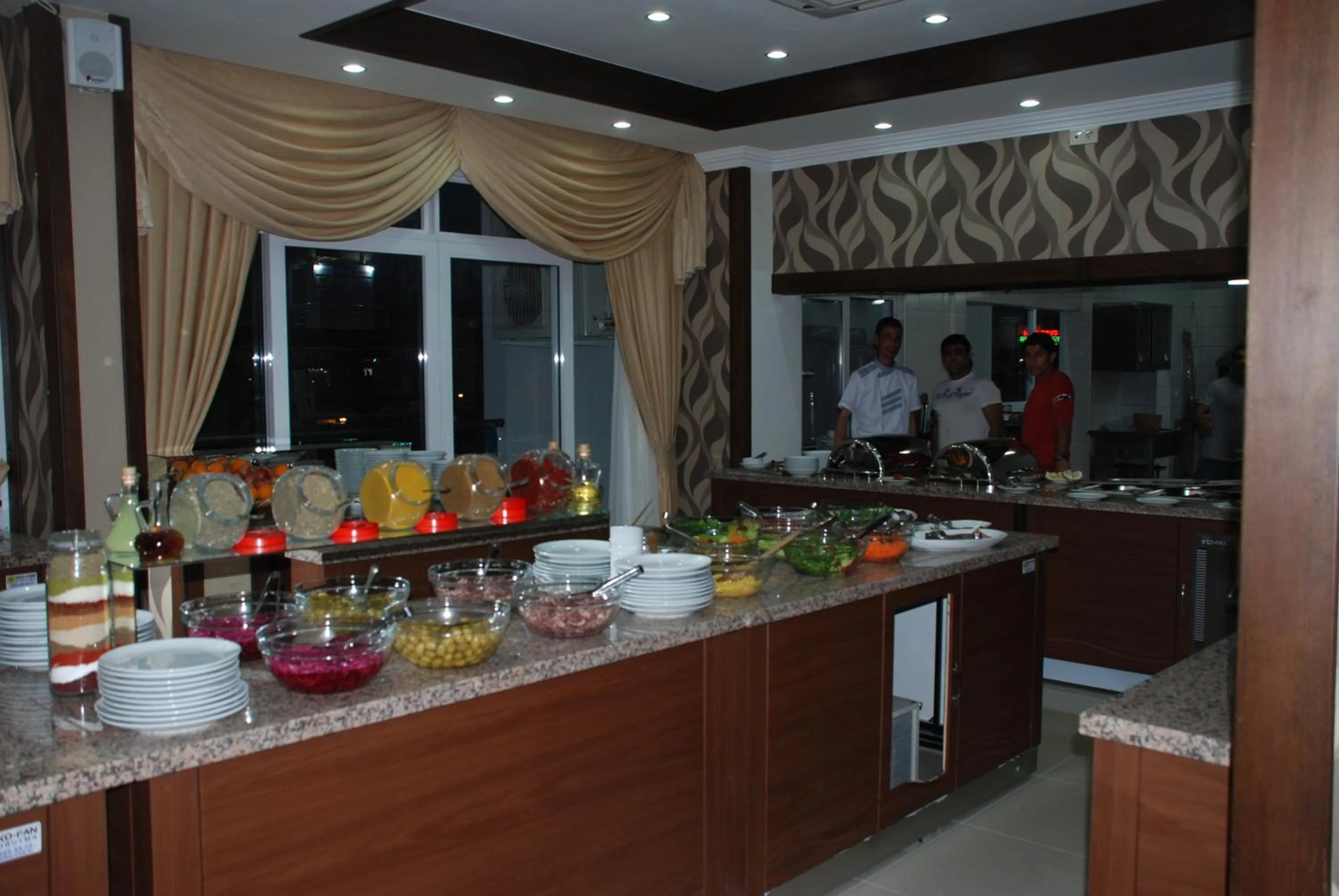 Food and drinks in Epic Hotel