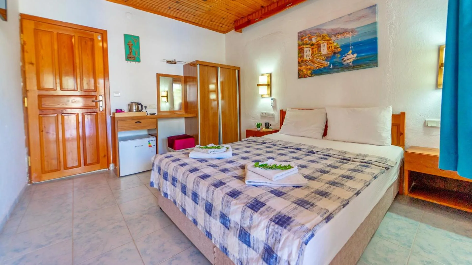 Photo of the whole room, Bed in St. Nicholas Pension