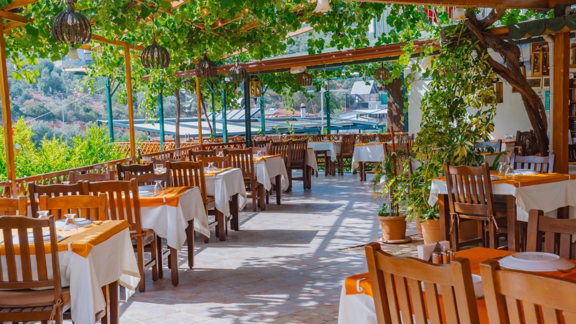 Restaurant/places to eat in St. Nicholas Pension