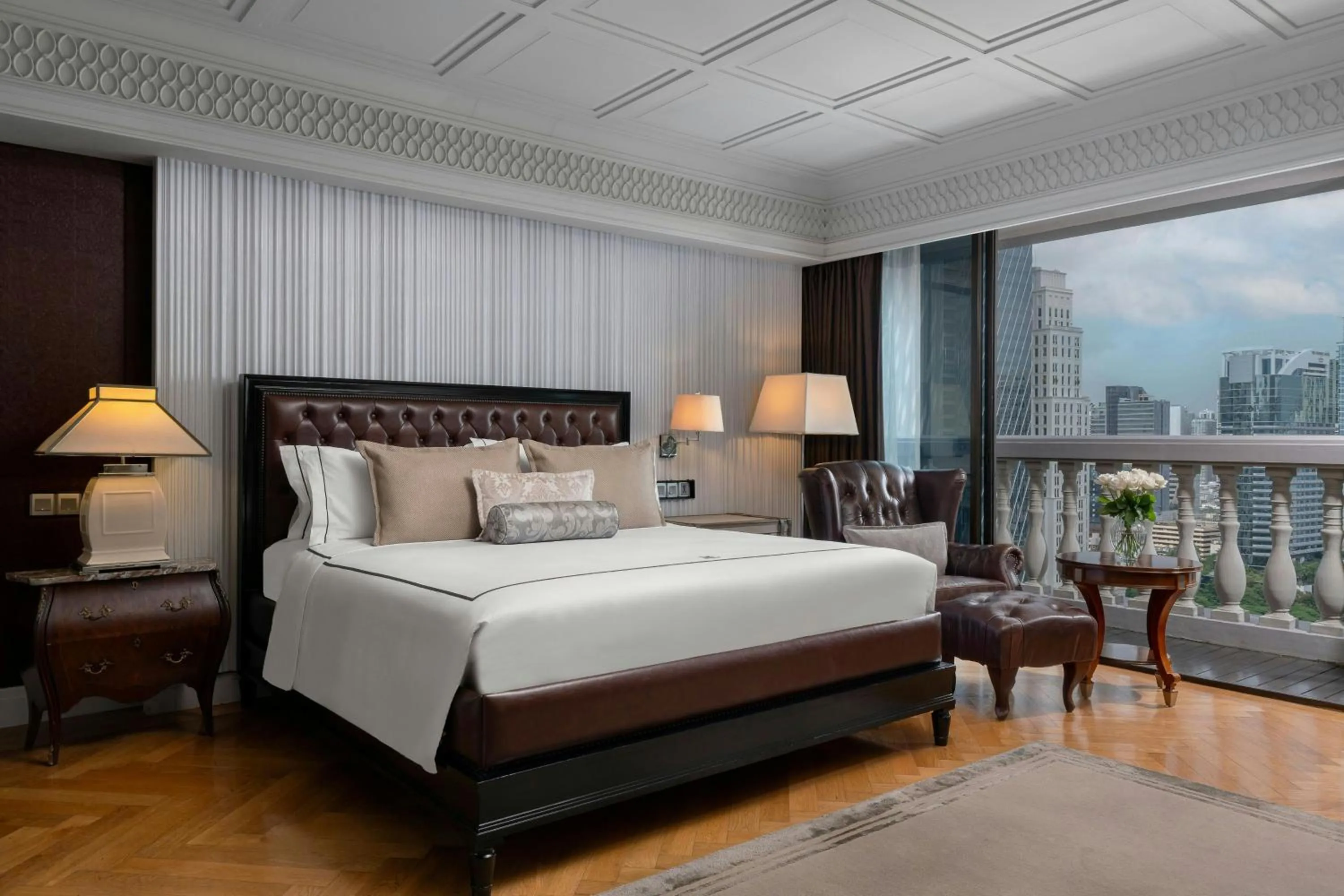 Photo of the whole room, Bed in Hotel Muse Bangkok, Autograph Collection