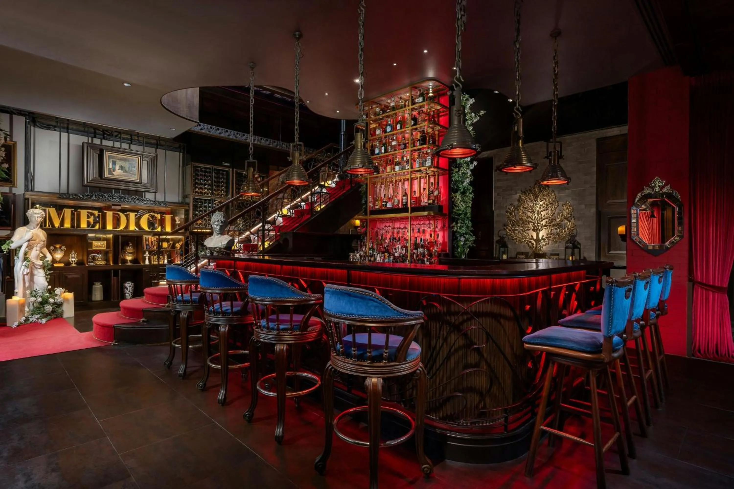 Lounge or bar in Hotel Muse Bangkok, Autograph Collection by Marriott