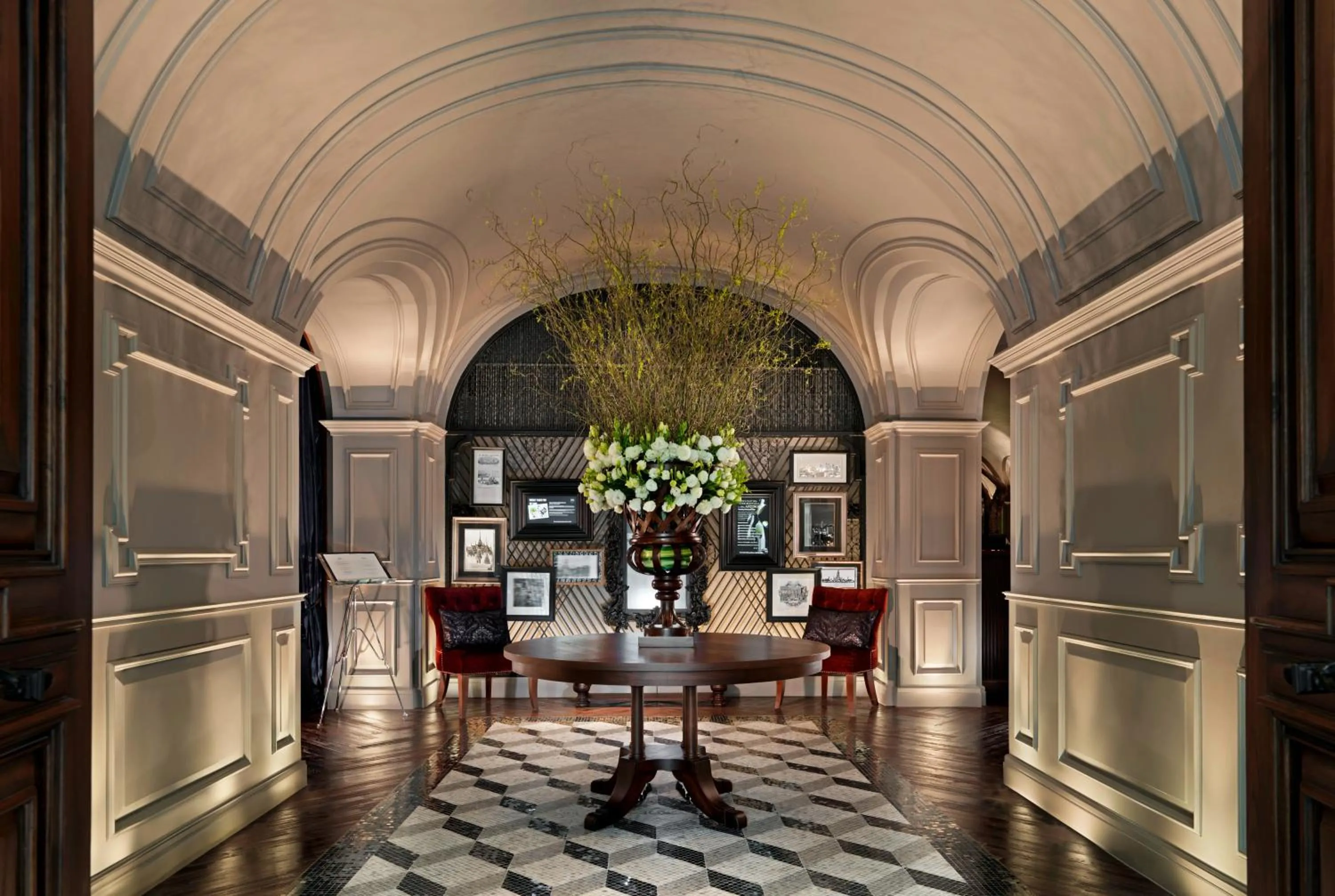 Lobby or reception in Hotel Muse Bangkok, Autograph Collection