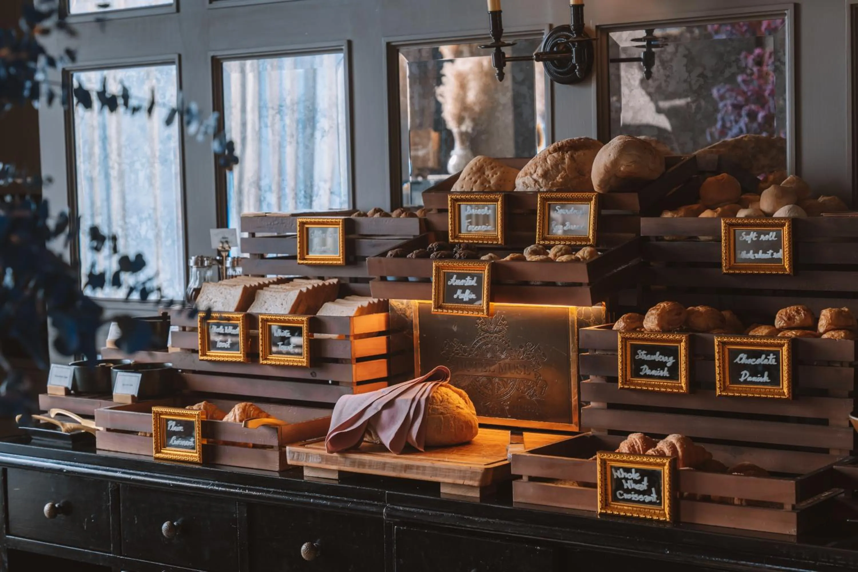 Breakfast in Hotel Muse Bangkok, Autograph Collection