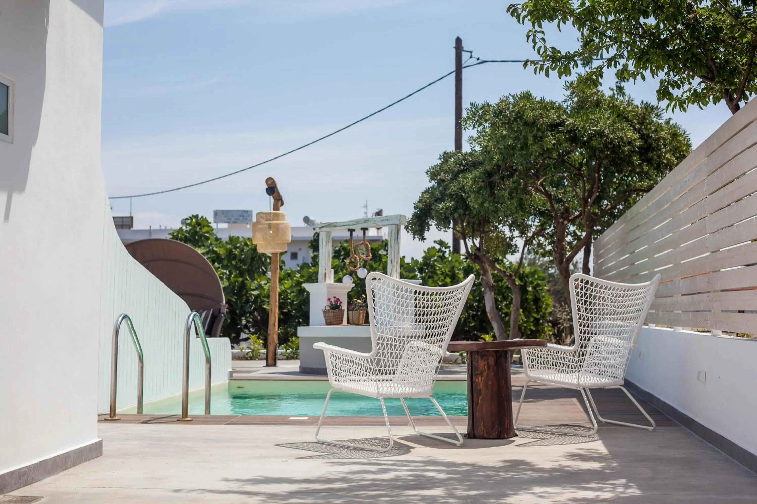 Swimming pool in Malibu Boutique Studios & Bungalows
