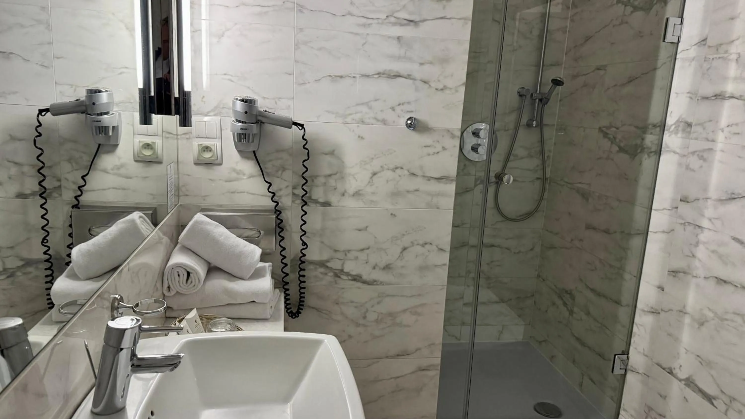 Shower in Hotel Krasicki