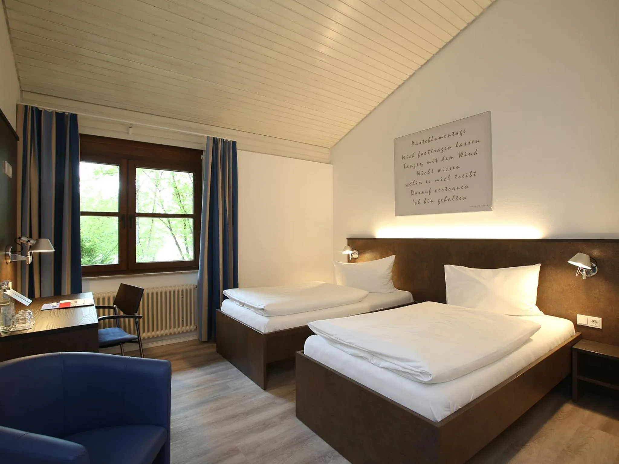 Bed in Tagungshaus Wernau