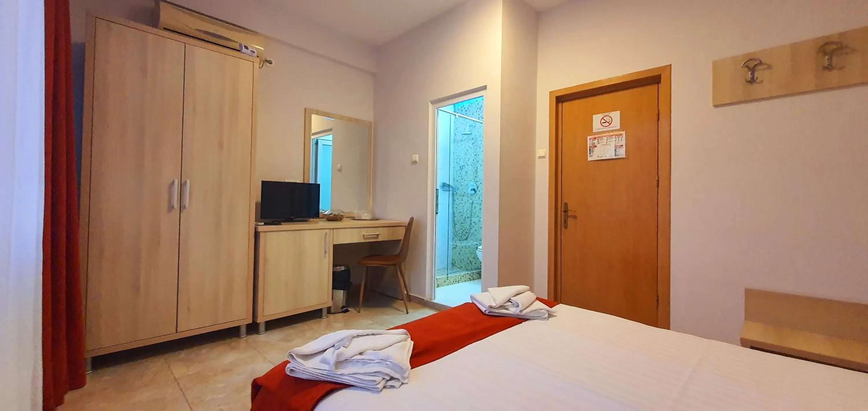 TV and multimedia, Bed in OITUZ Boutique Residence