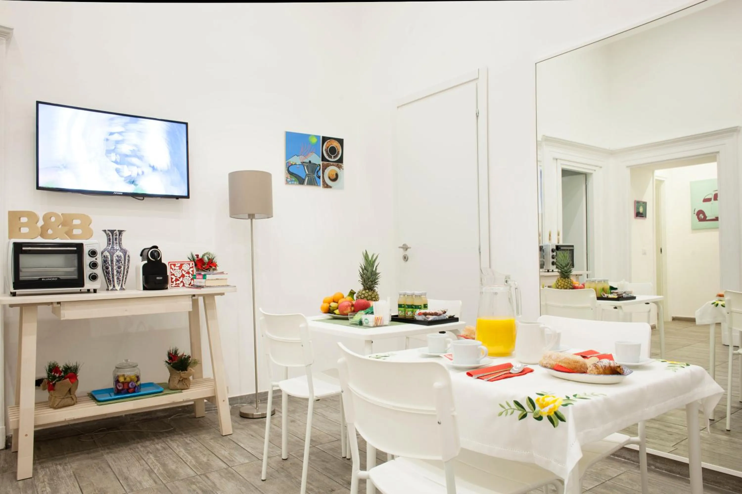 TV and multimedia in B&B Martucci Avenue