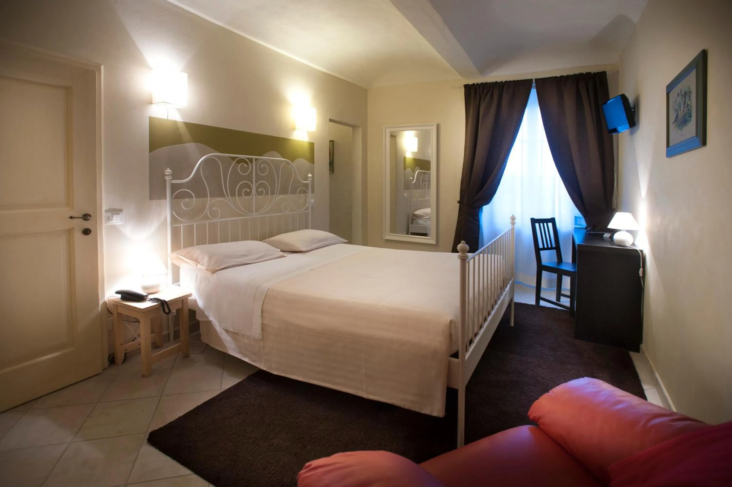 Day, Bed in Hotel Il Campanile