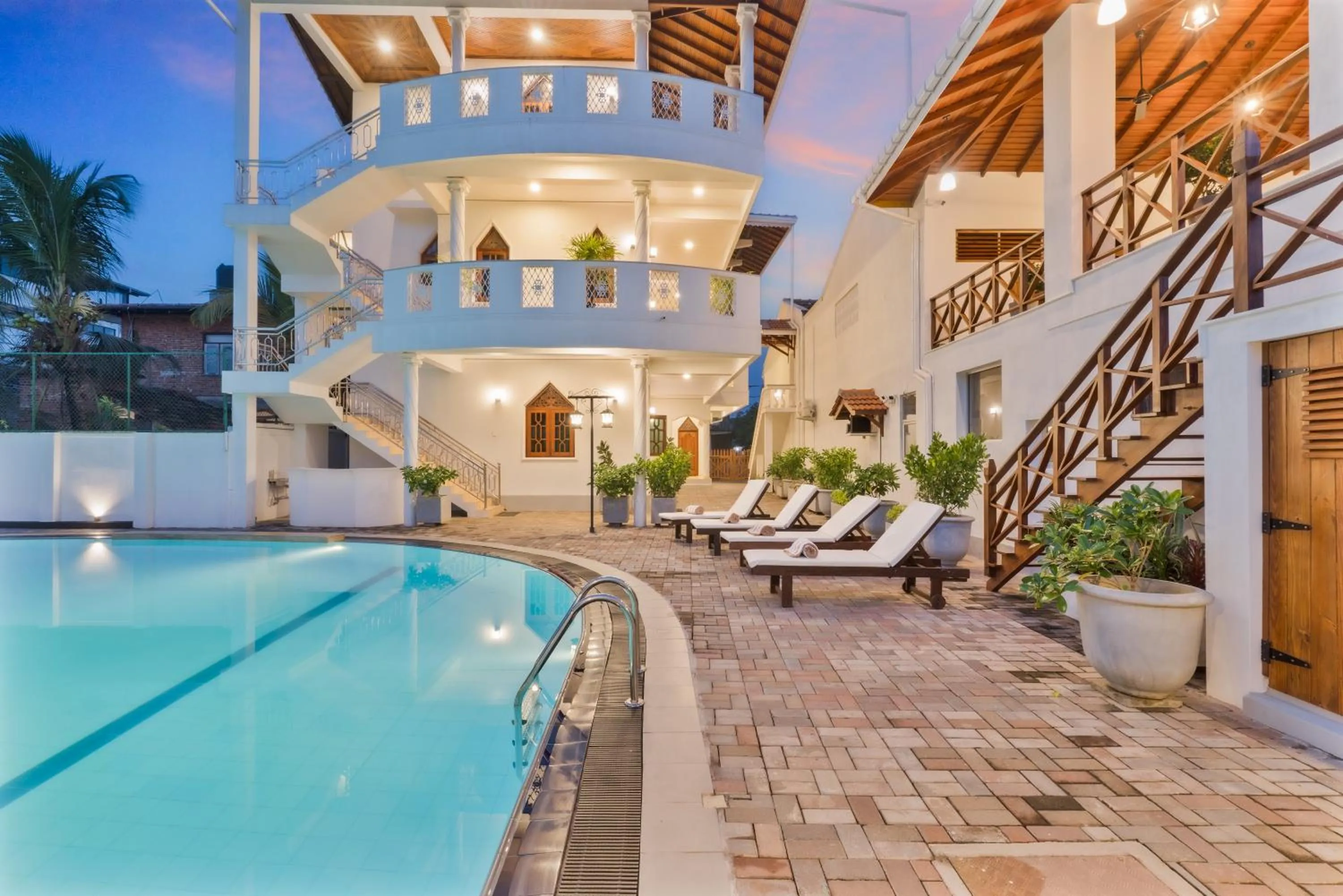 Property building in Paradise Holiday Village