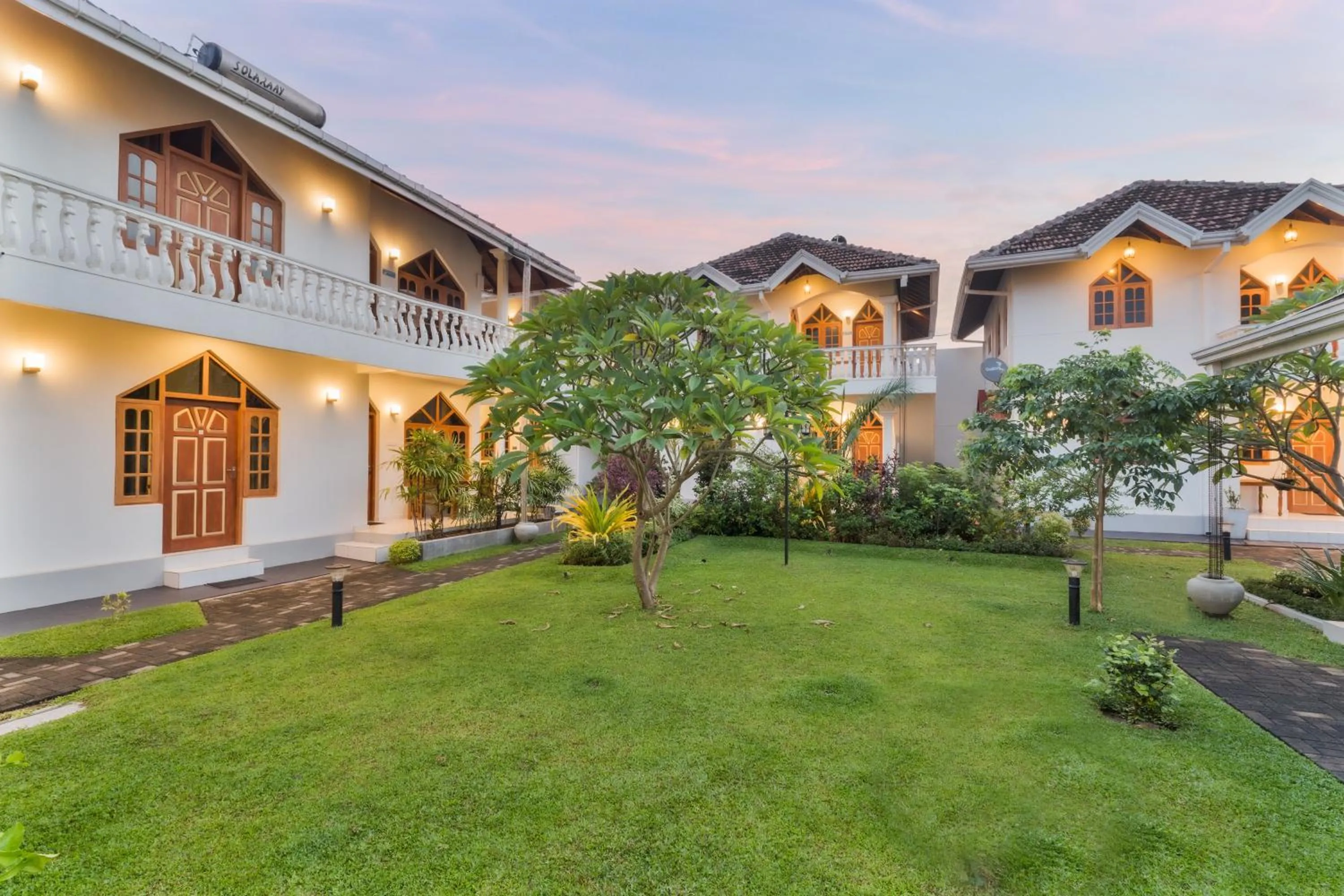 Property building in Paradise Holiday Village