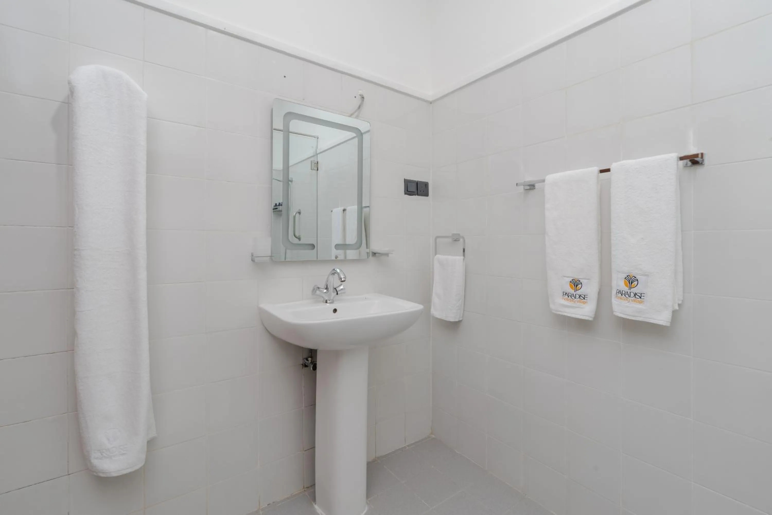 Bathroom in Paradise Holiday Village