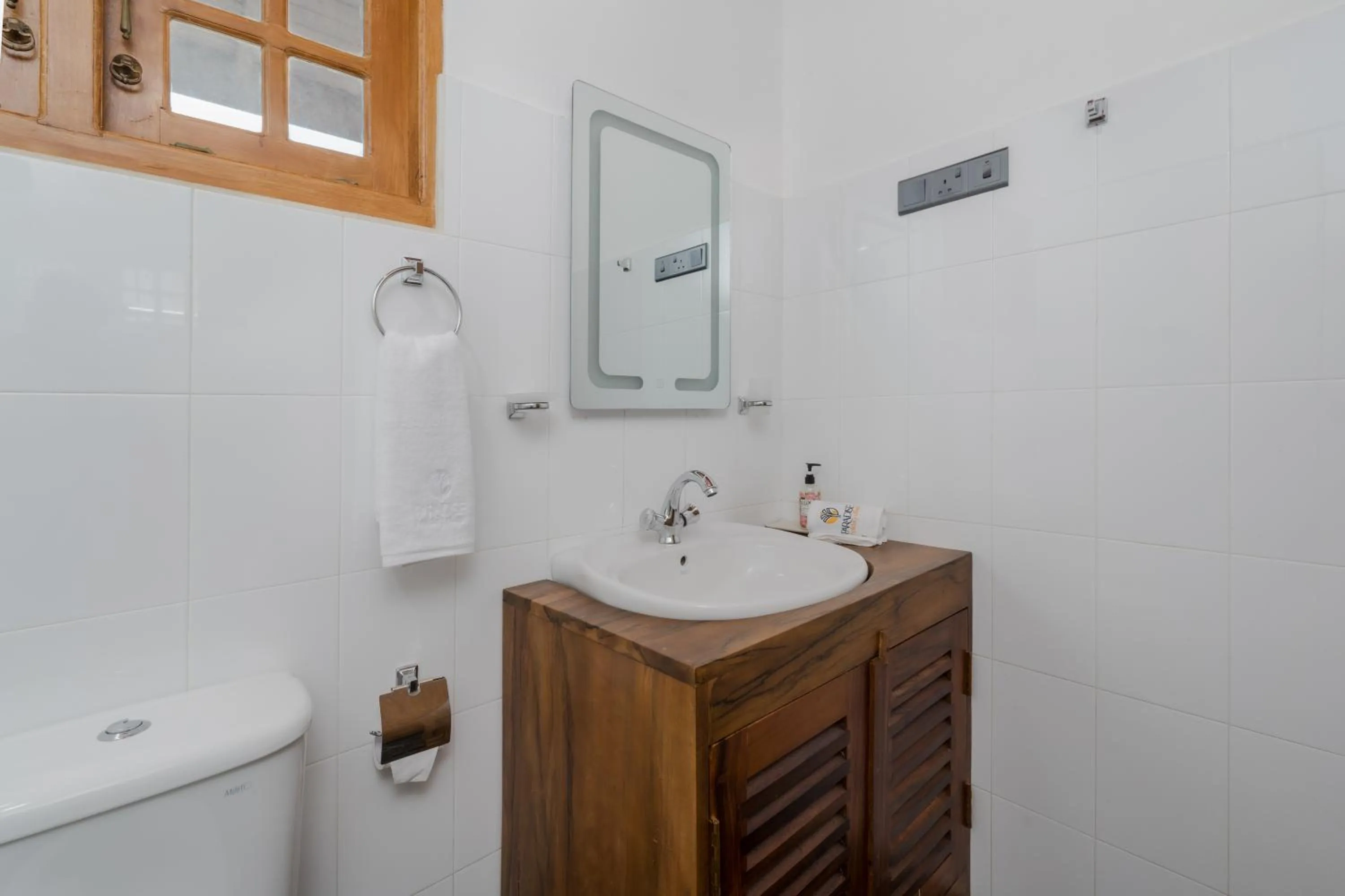 Bathroom in Paradise Holiday Village