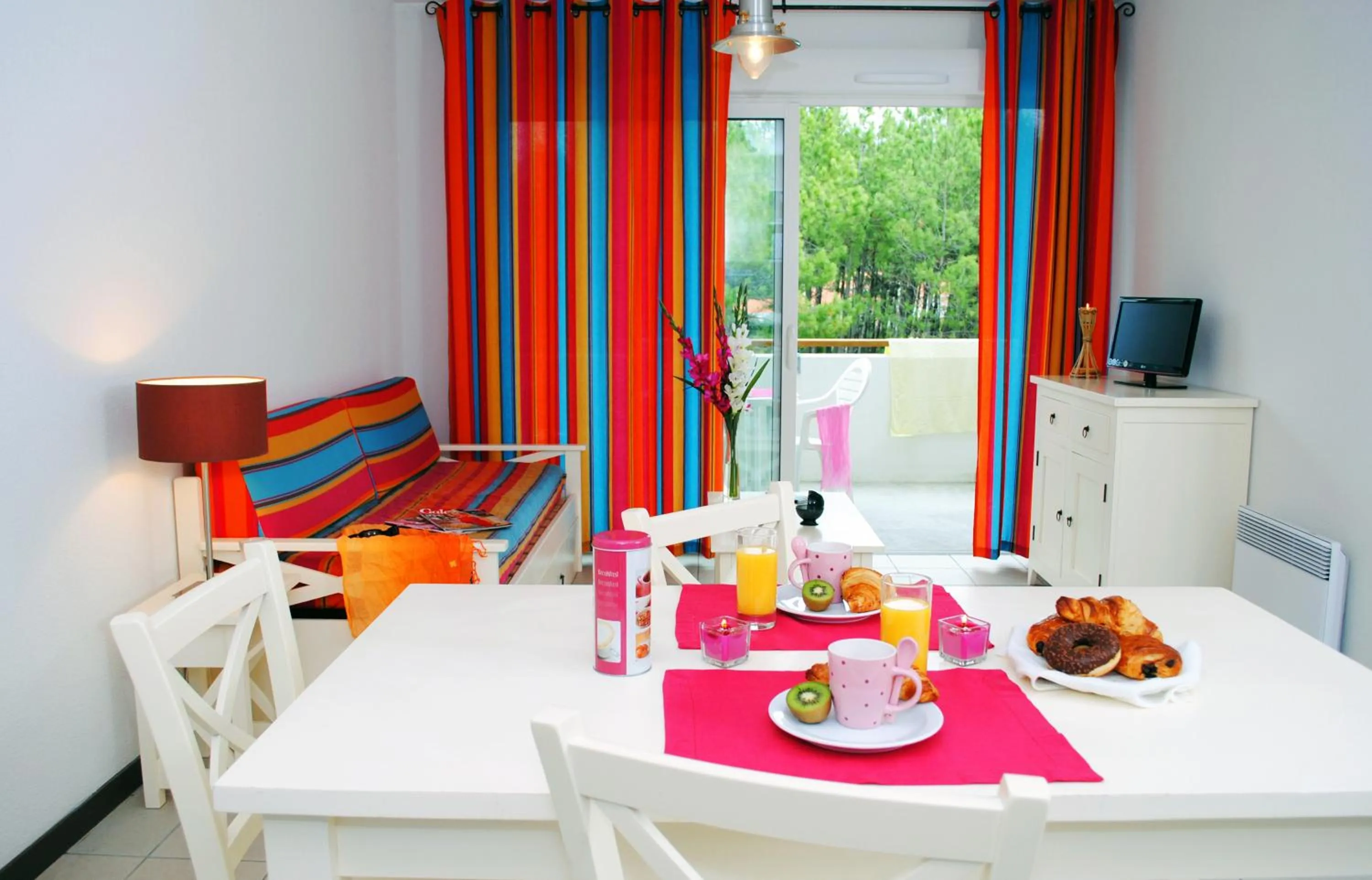 Dining area in Résidence Néméa Les Terrasses de l'Océan