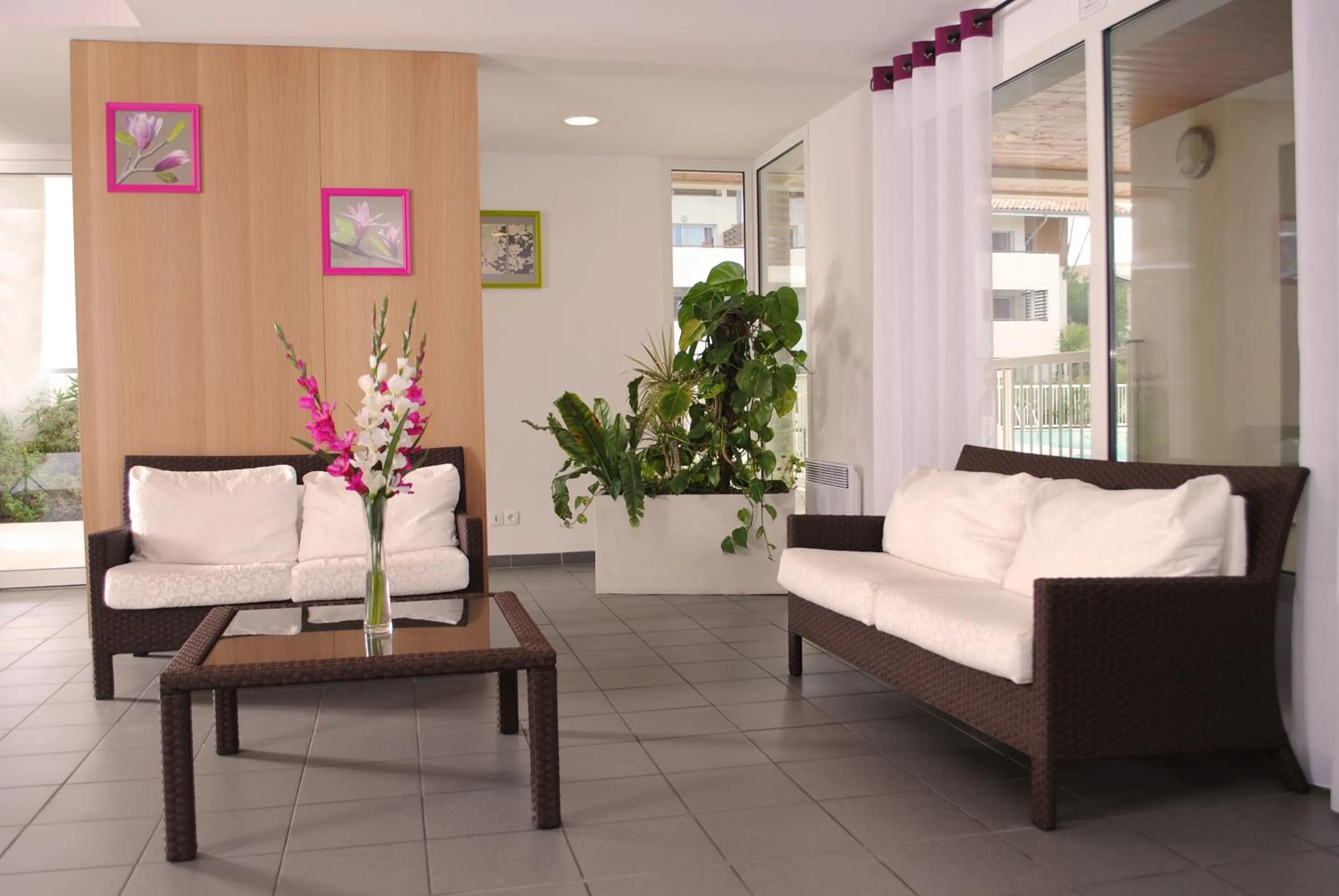 Lobby or reception in Résidence Néméa Les Terrasses de l'Océan