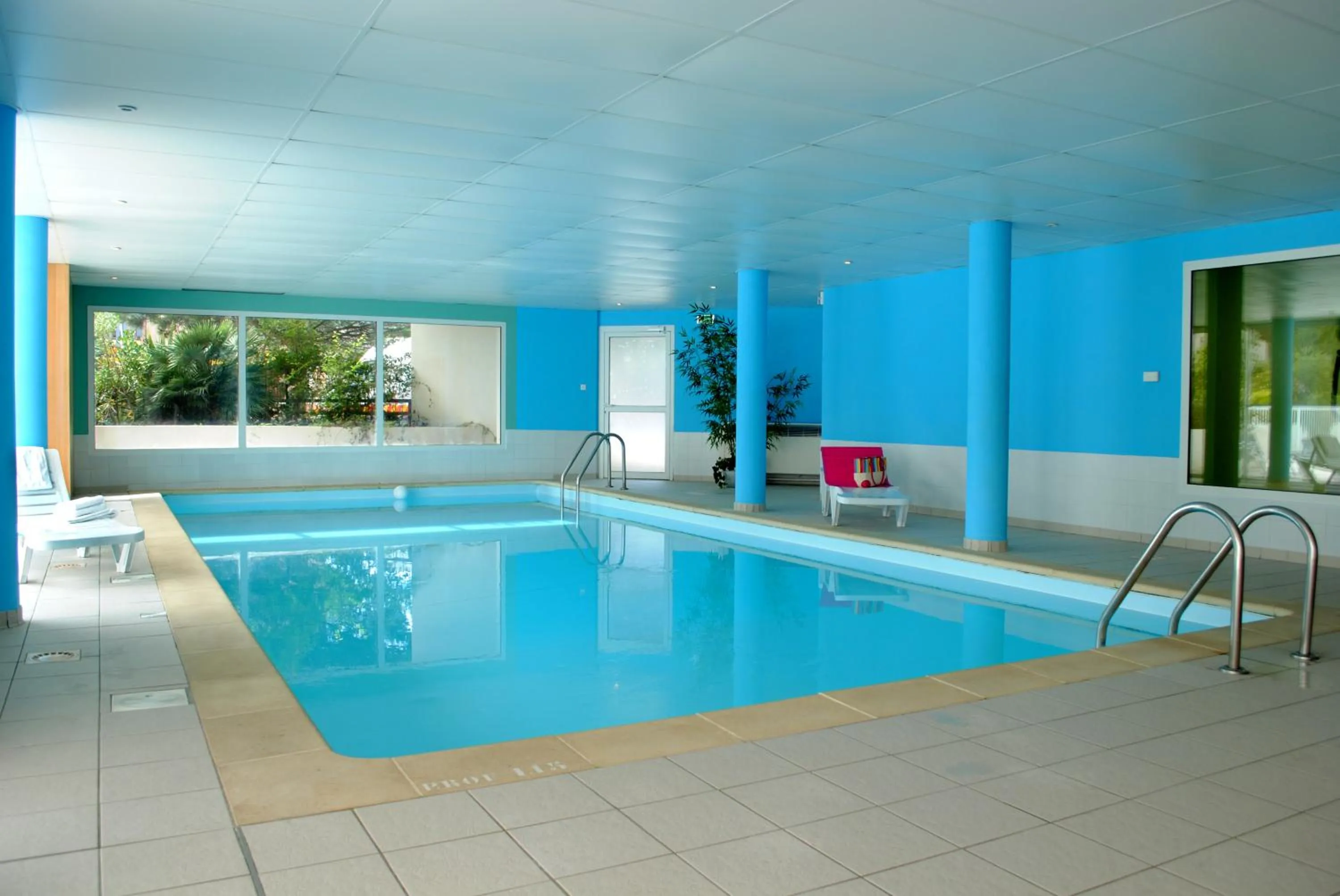 Swimming pool in Résidence Néméa Les Terrasses de l'Océan