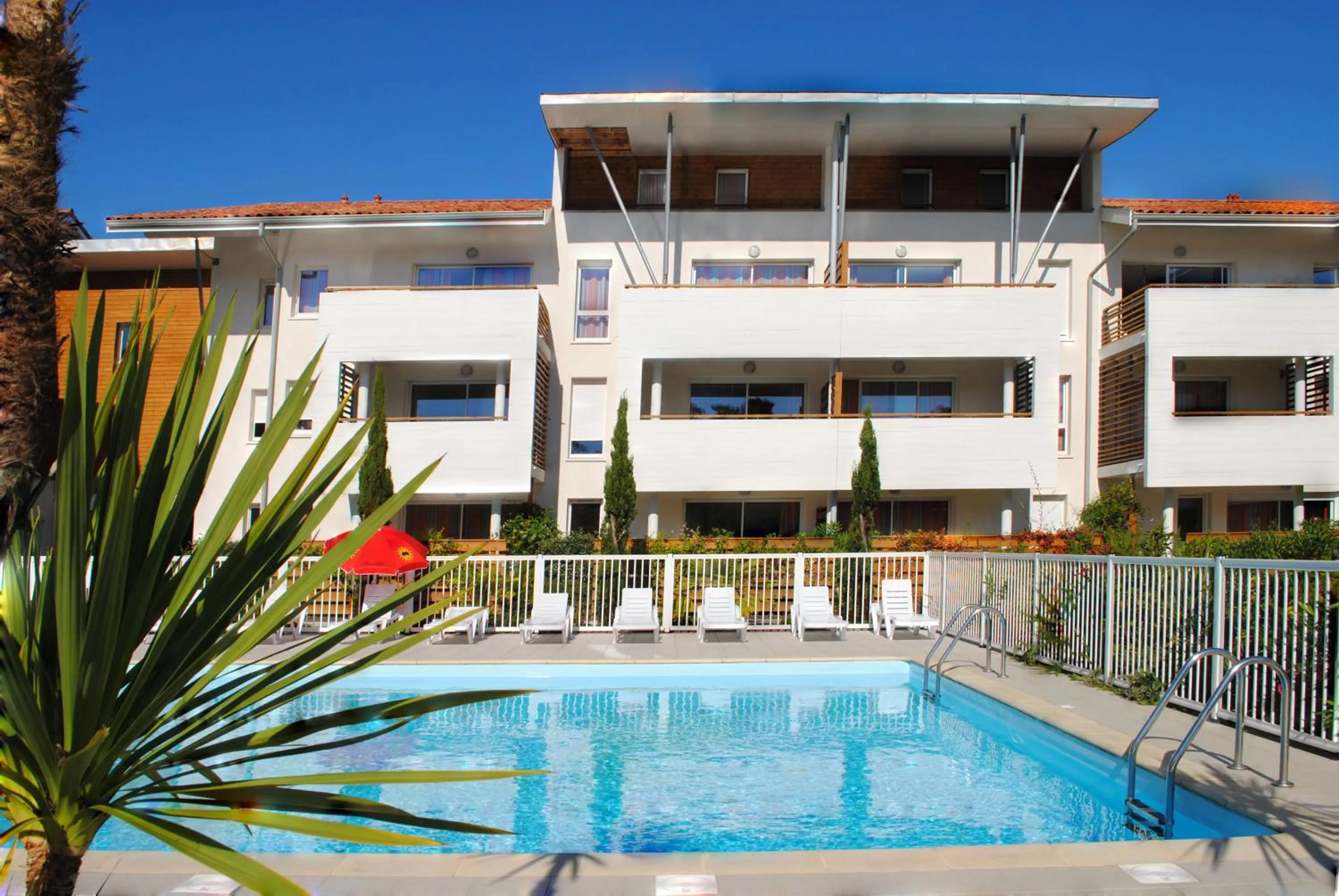 Pool view in Résidence Néméa Les Terrasses de l'Océan