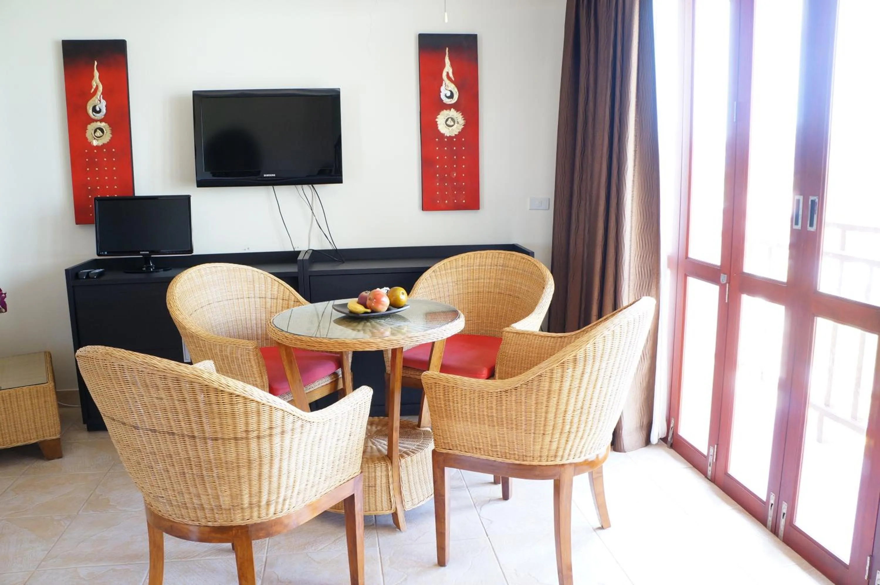 Living room in The Oriental Tropical Beach at VIP Resort