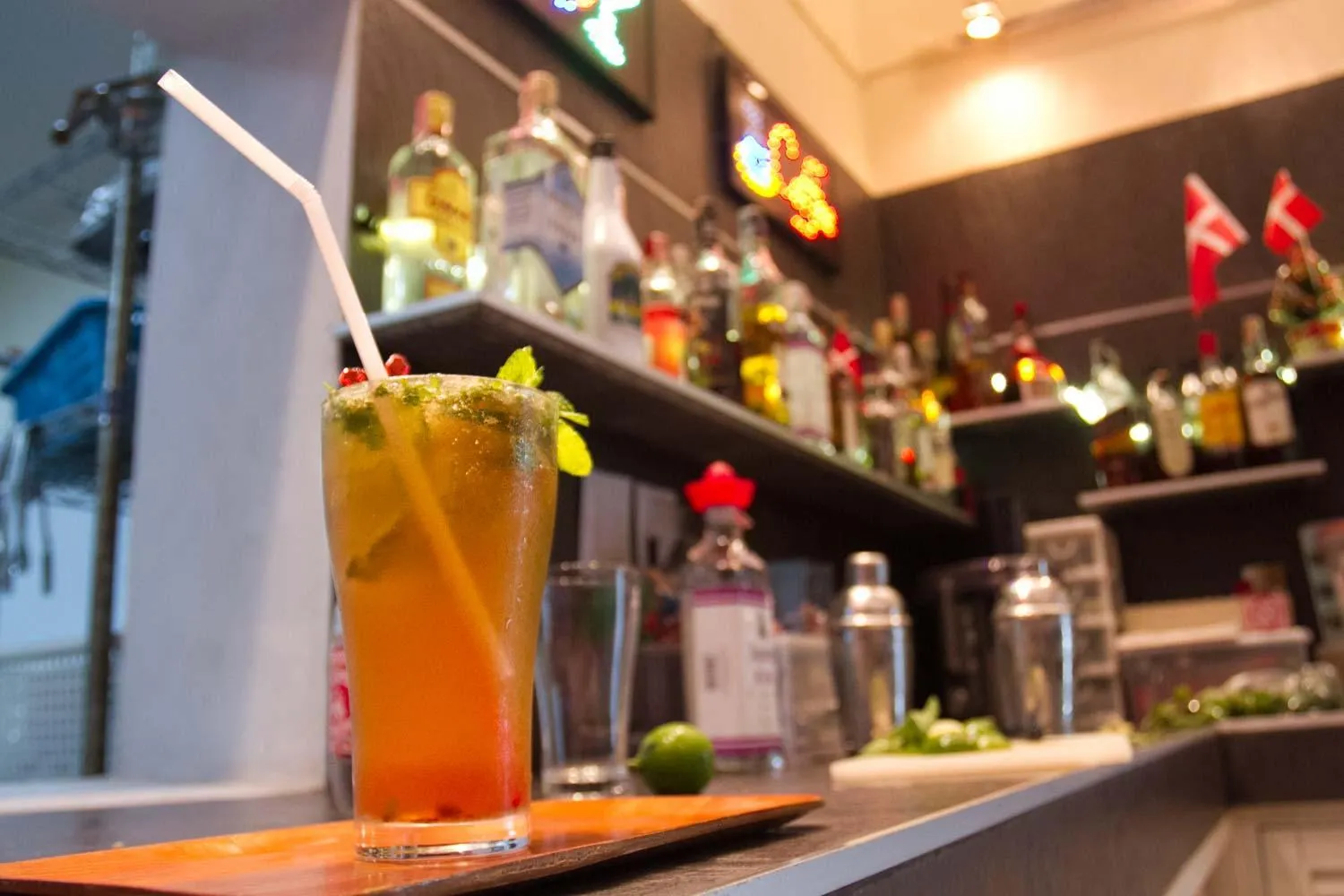 Lounge or bar in The Oriental Tropical Beach at VIP Resort